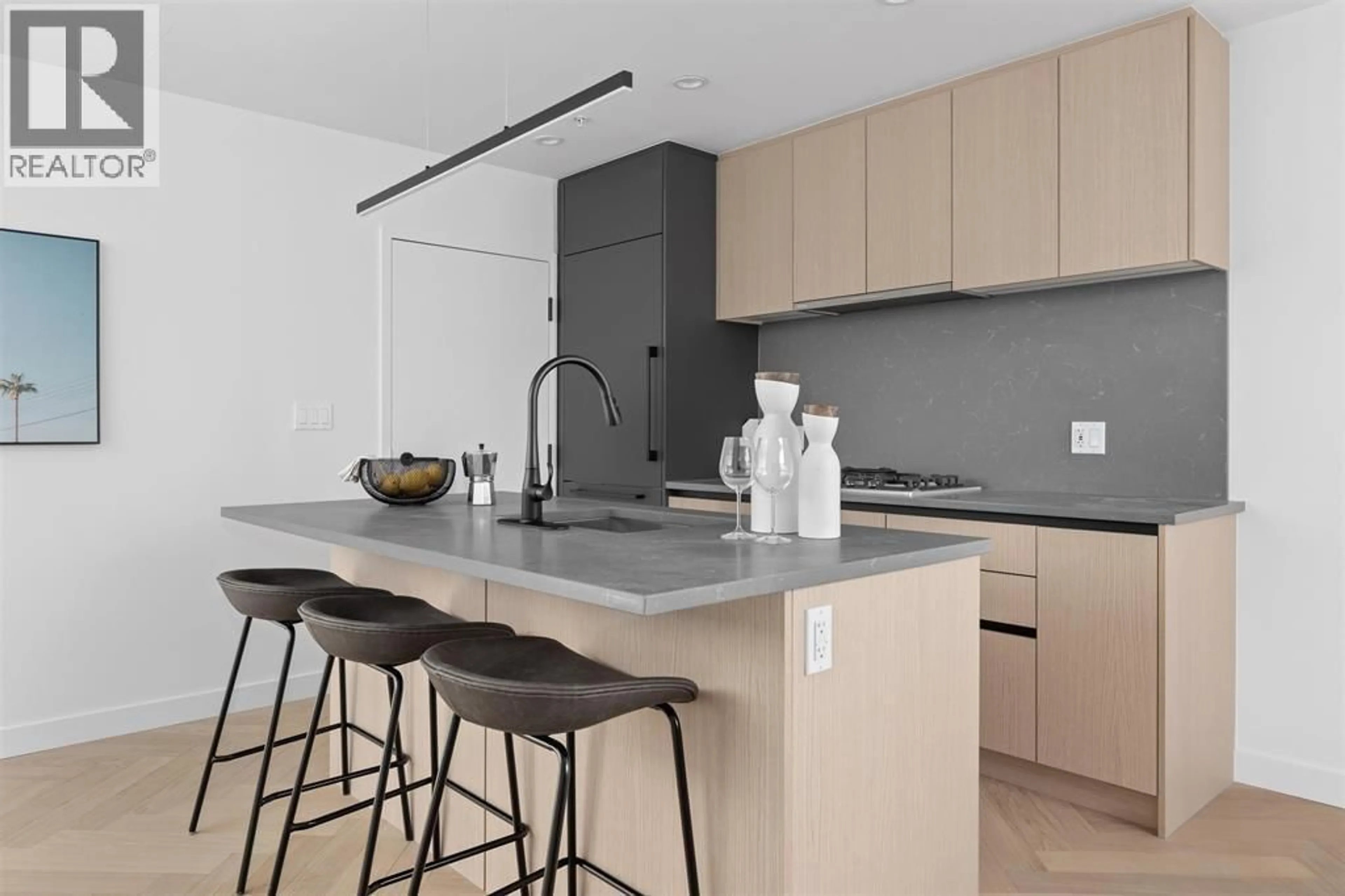 Contemporary kitchen, unknown for 3 - 6768 OAK STREET, Vancouver British Columbia V6P0L2