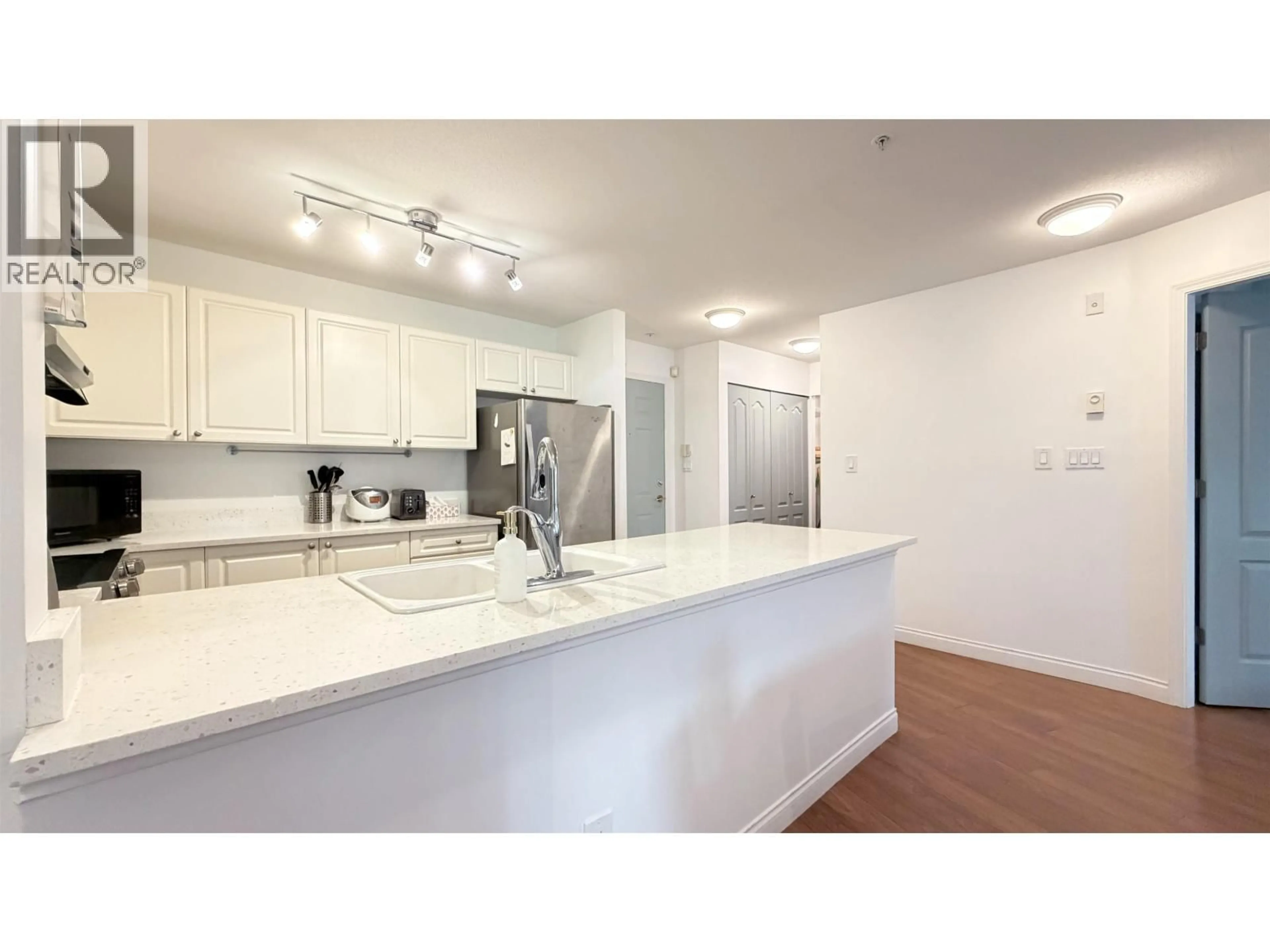 Open concept kitchen, unknown for 236 - 5880 DOVER CRESCENT, Richmond British Columbia V7C5P5