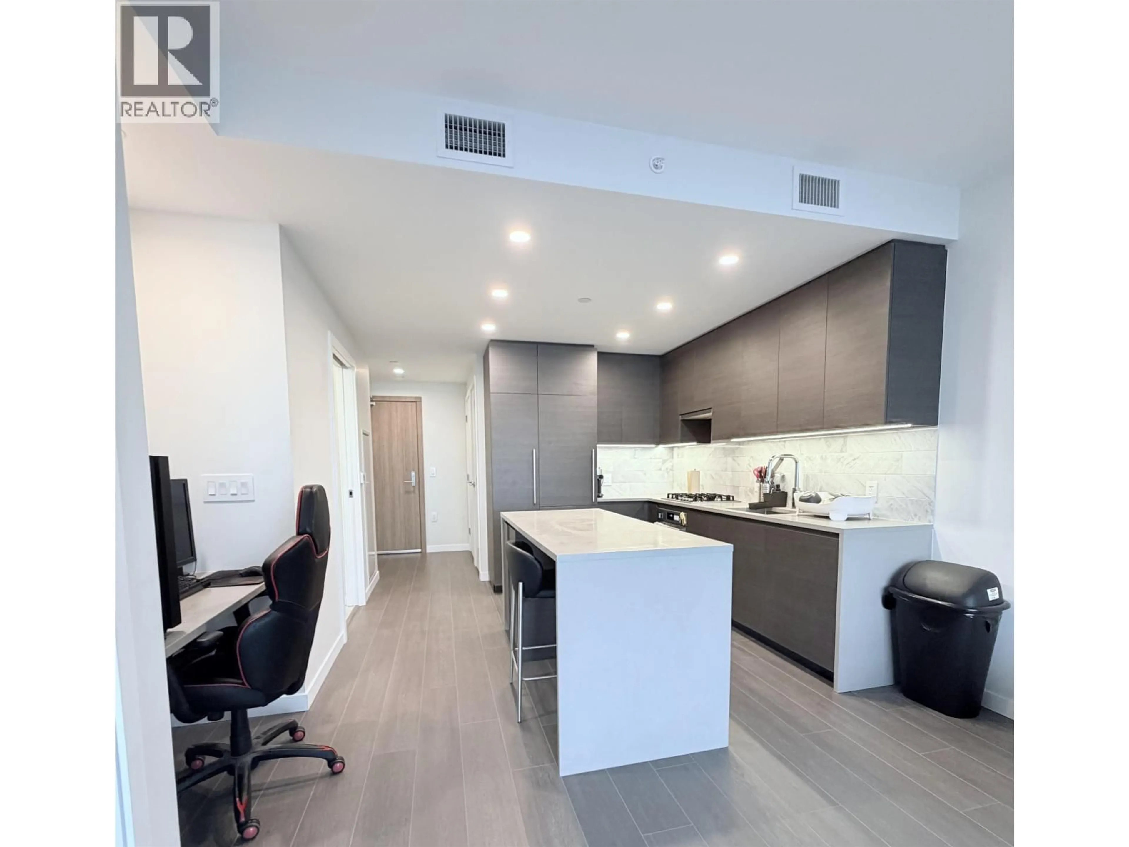 Open concept kitchen, unknown for 2803 - 2108 GILMORE AVENUE, Burnaby British Columbia V5C0N8