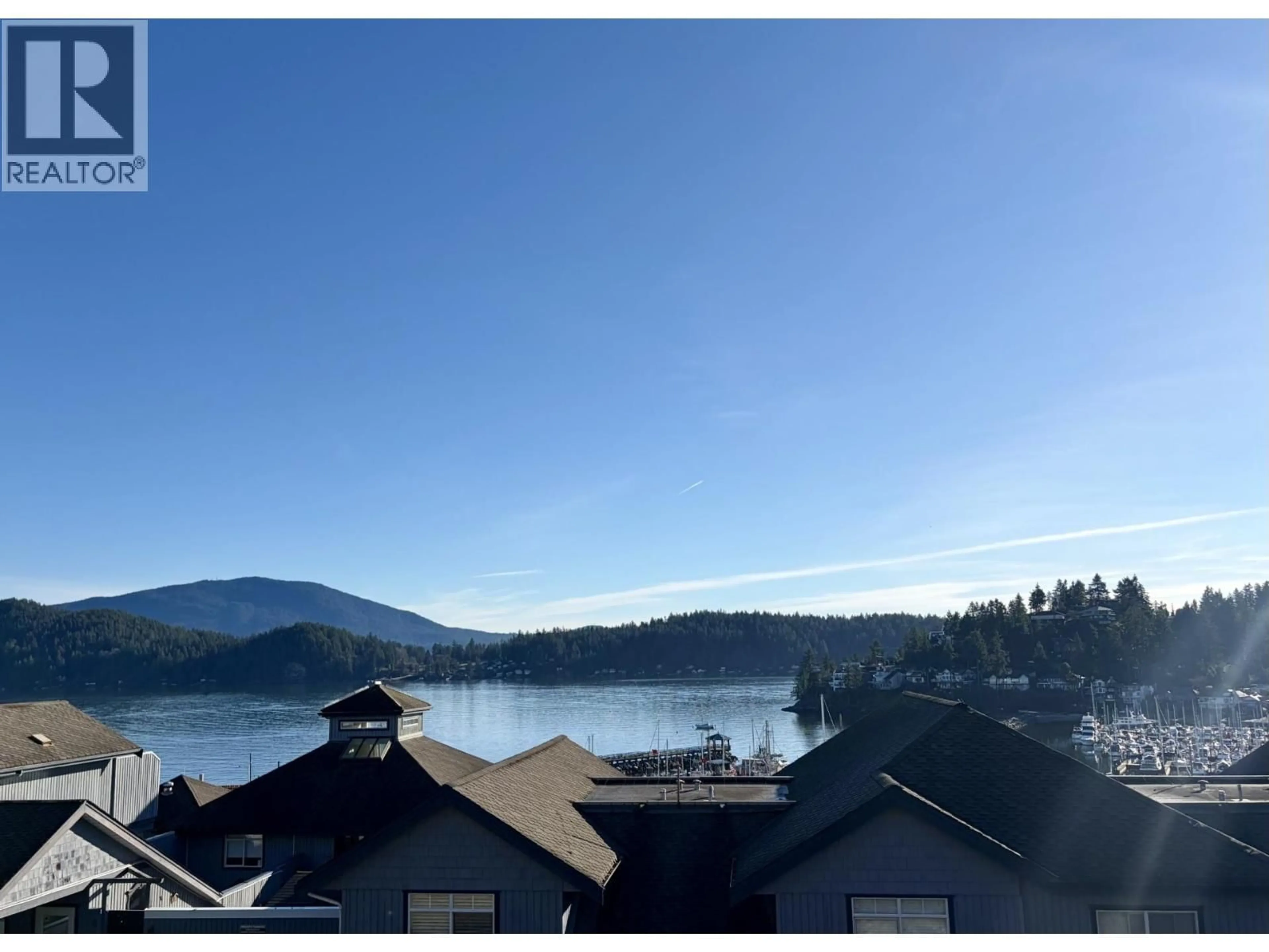 A pic from outside/outdoor area/front of a property/back of a property/a pic from drone, water/lake/river/ocean view for 512 FLETCHER ROAD, Gibsons British Columbia V0N1V9