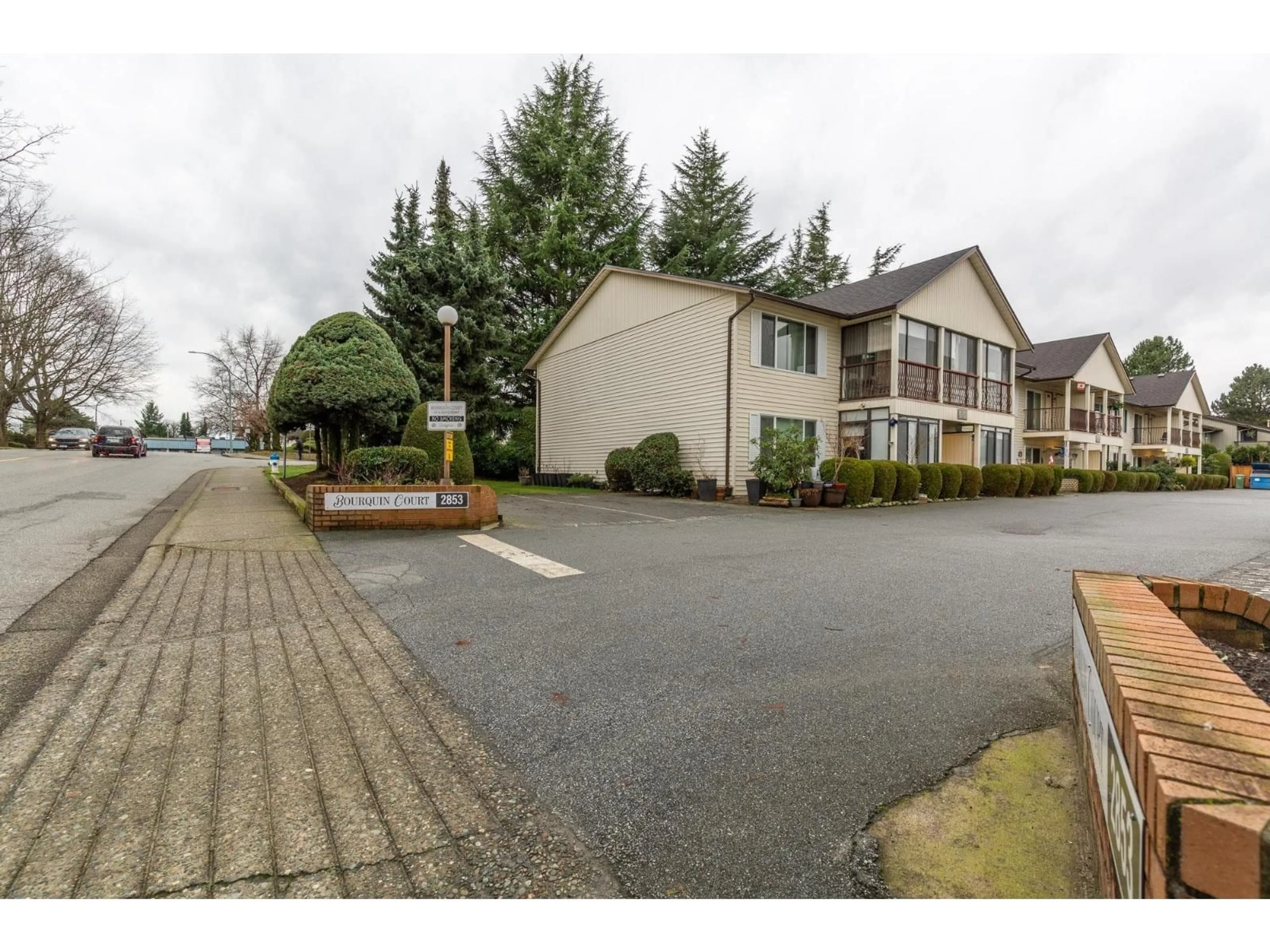 Unknown for 202 - 2853 BOURQUIN CRESCENT, Abbotsford British Columbia V2S6H6