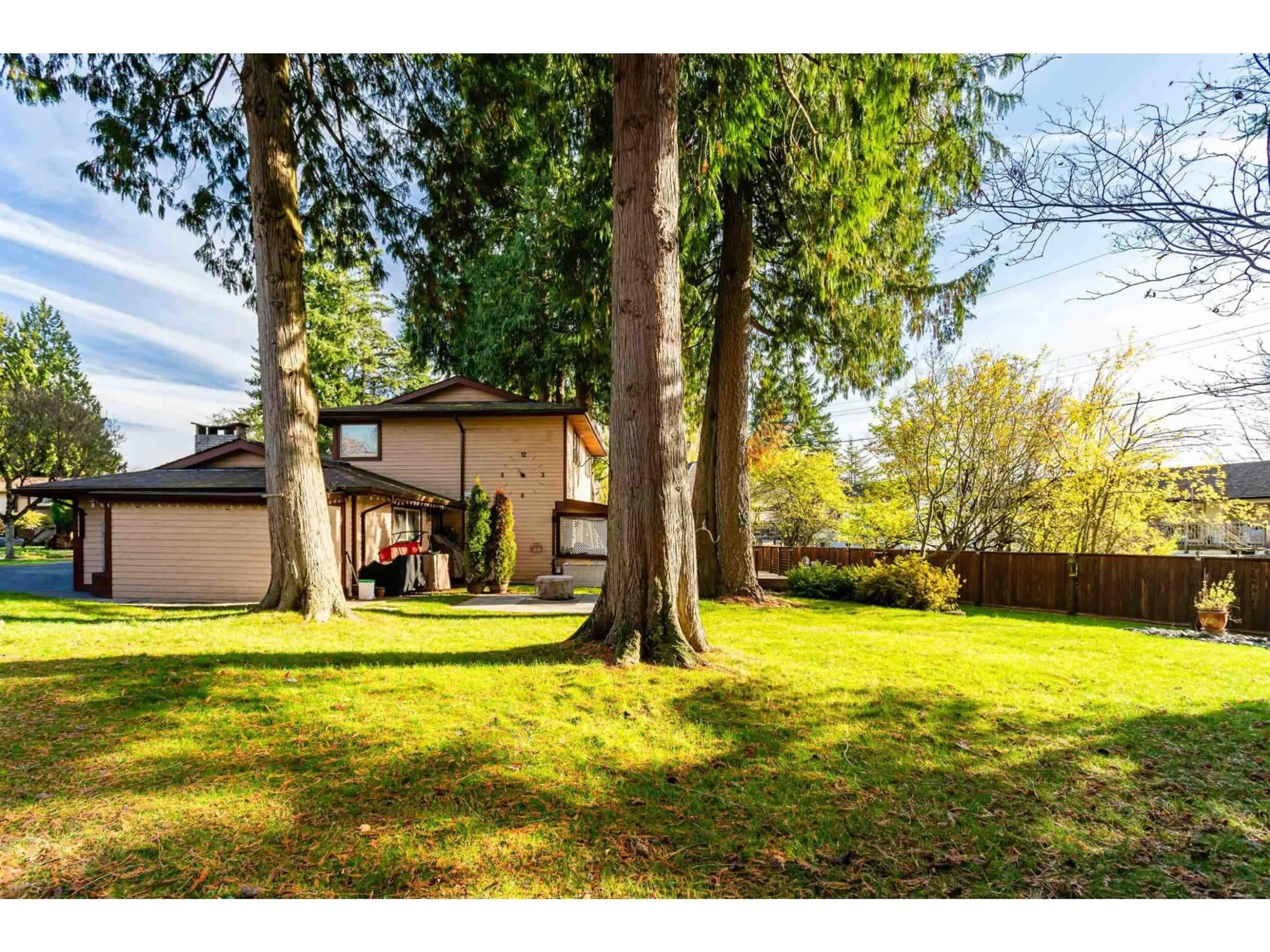 A pic from outside/outdoor area/front of a property/back of a property/a pic from drone, forest/trees view for 8971 145A STREET, Surrey British Columbia V3R7J7
