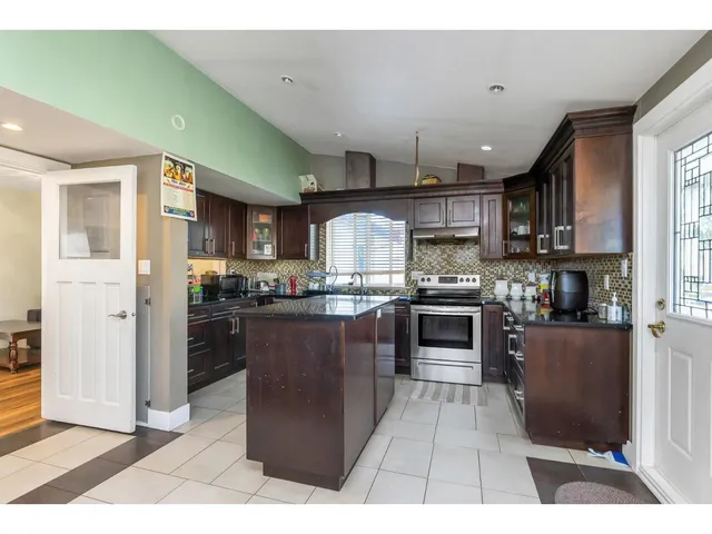32615 BEVAN AVENUE, Abbotsford 4