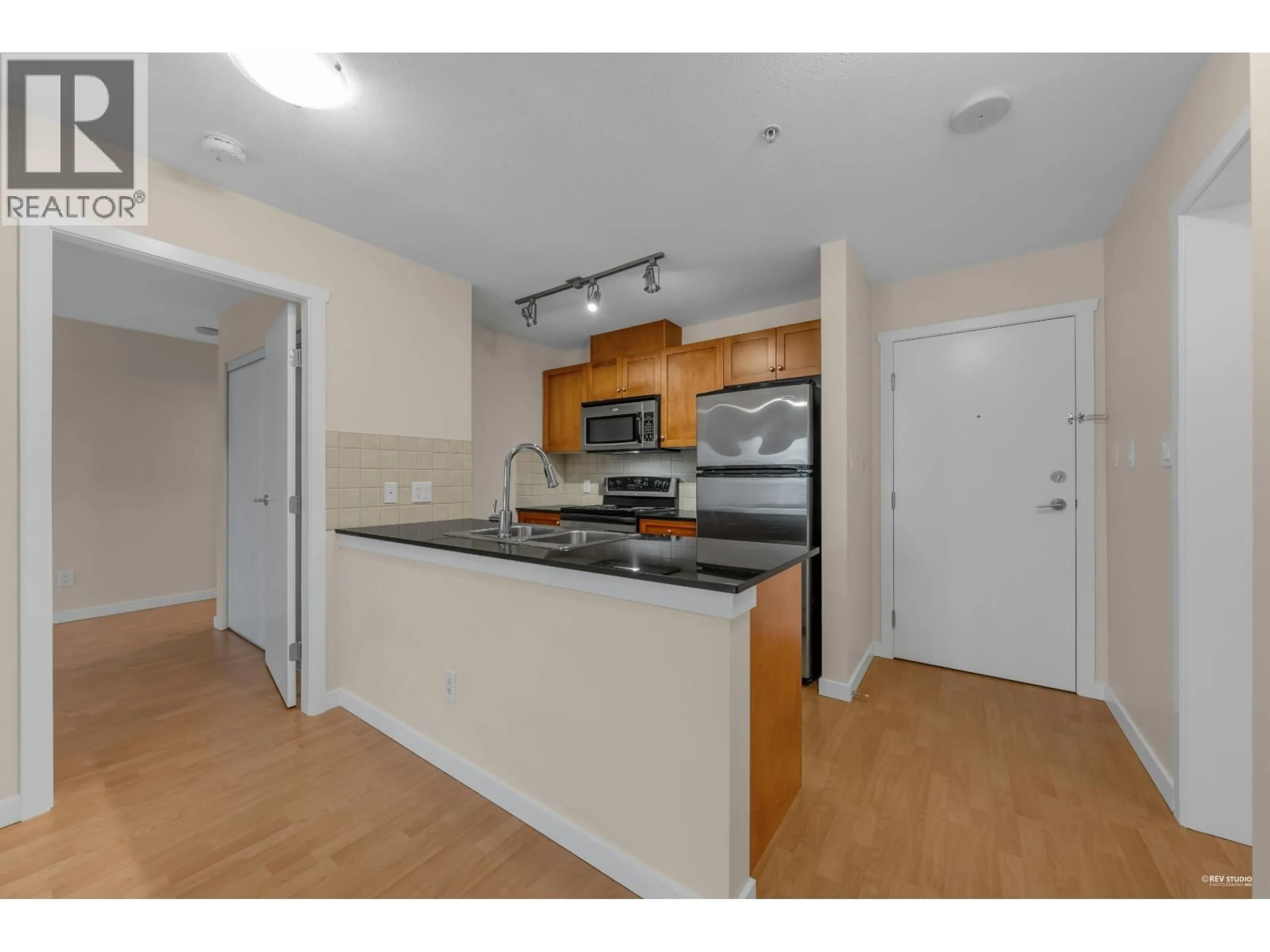 Standard kitchen, unknown for 603 - 415 COLUMBIA STREET, New Westminster British Columbia V3L0B4