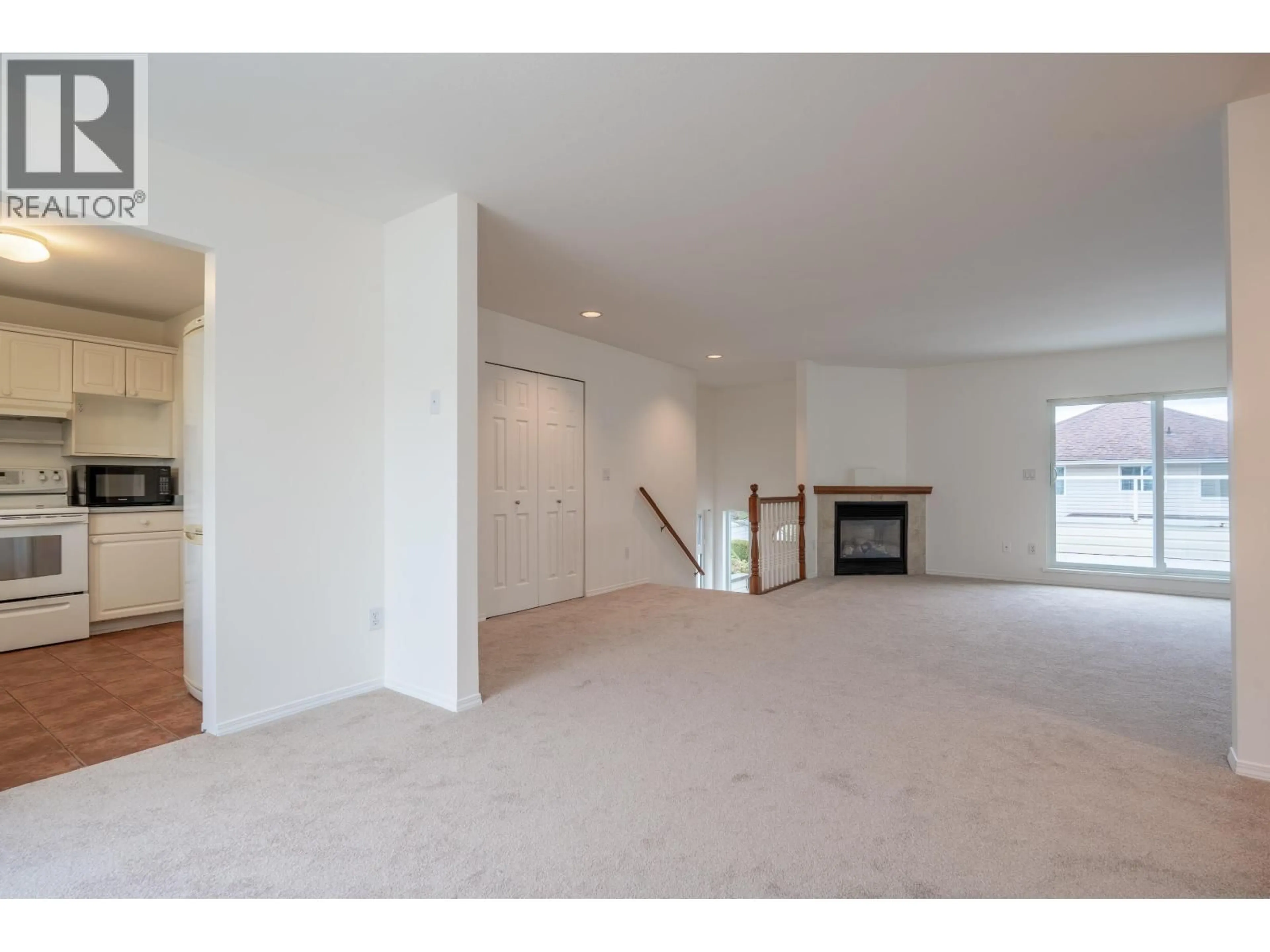 Unknown for 18 - 5610 TRAIL AVENUE, Sechelt British Columbia V7Z0H8