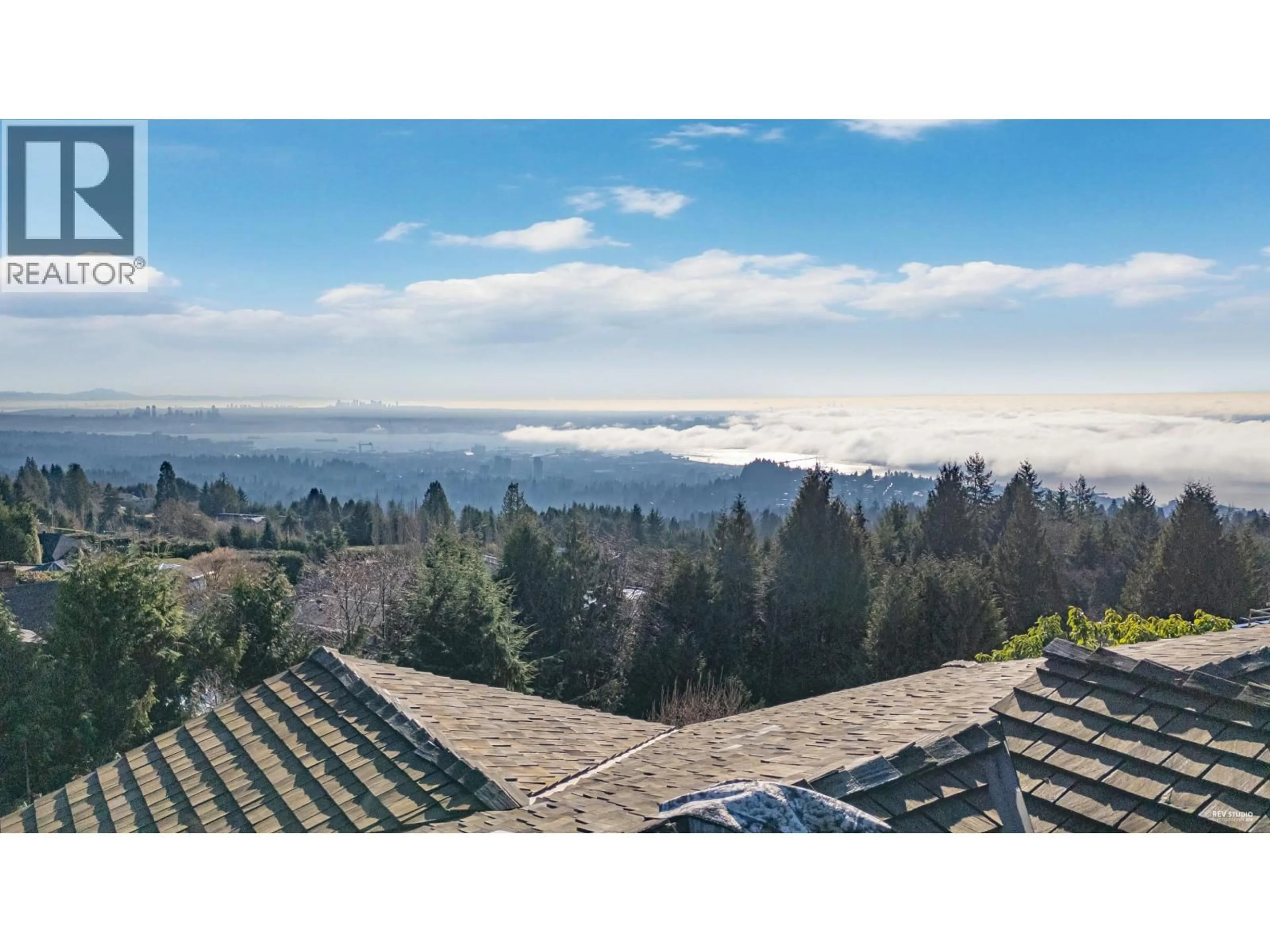 A pic from outside/outdoor area/front of a property/back of a property/a pic from drone, mountain view for 1318 CRESTWELL ROAD, West Vancouver British Columbia V7S2P2