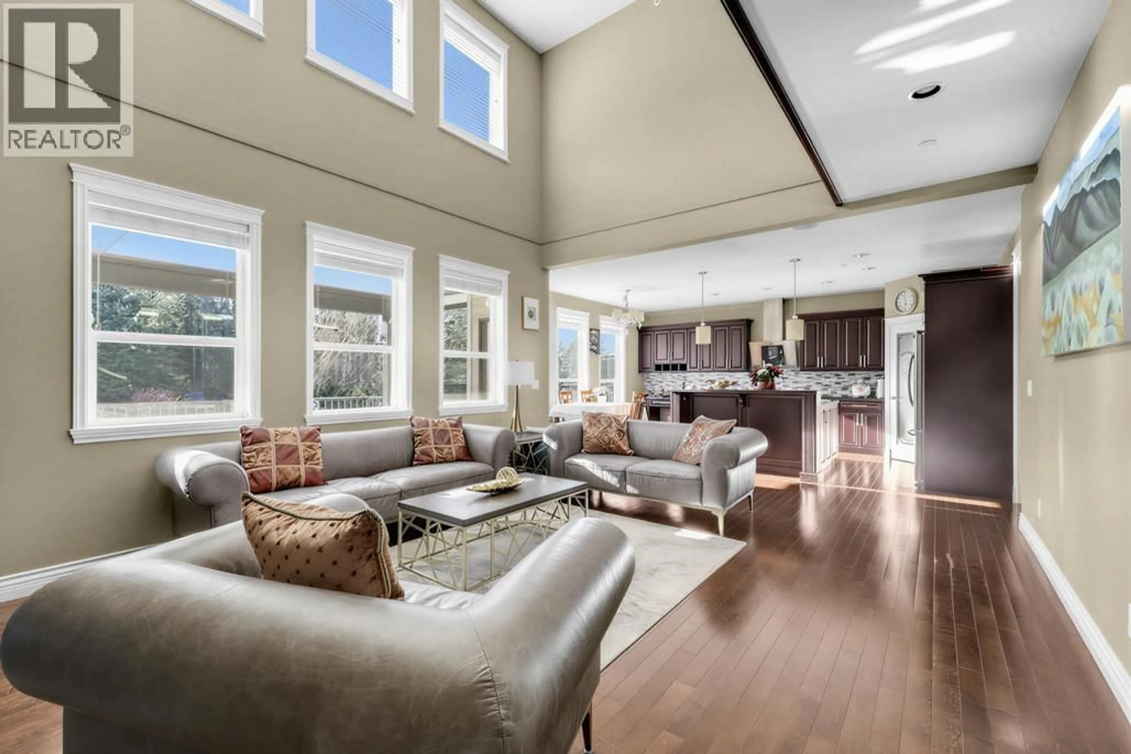 Living room with furniture, unknown for 26500 124 AVENUE, Maple Ridge British Columbia V2W0E2