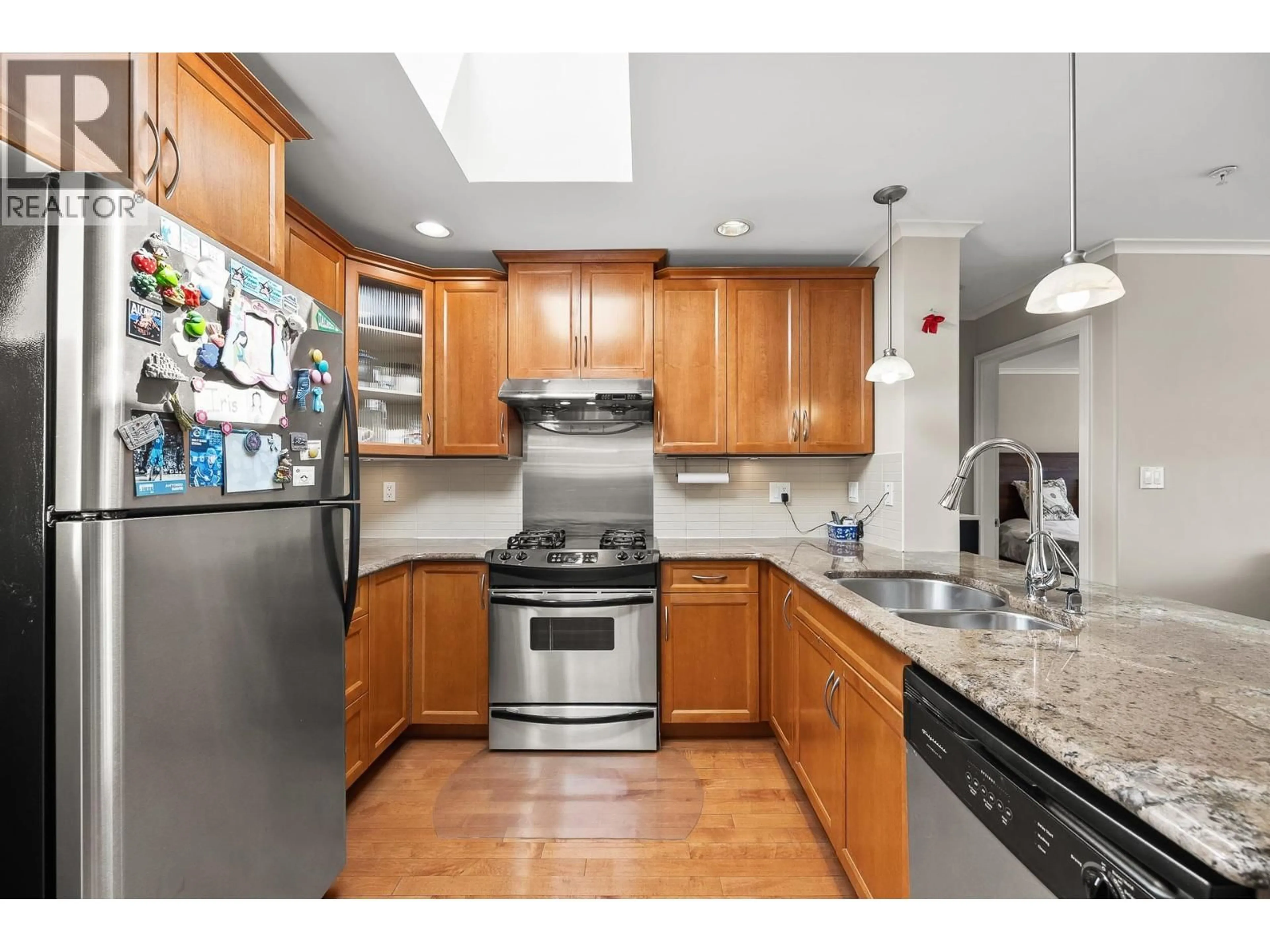 Standard kitchen, unknown for 406 - 2103 45TH AVENUE, Vancouver British Columbia V6M2J2