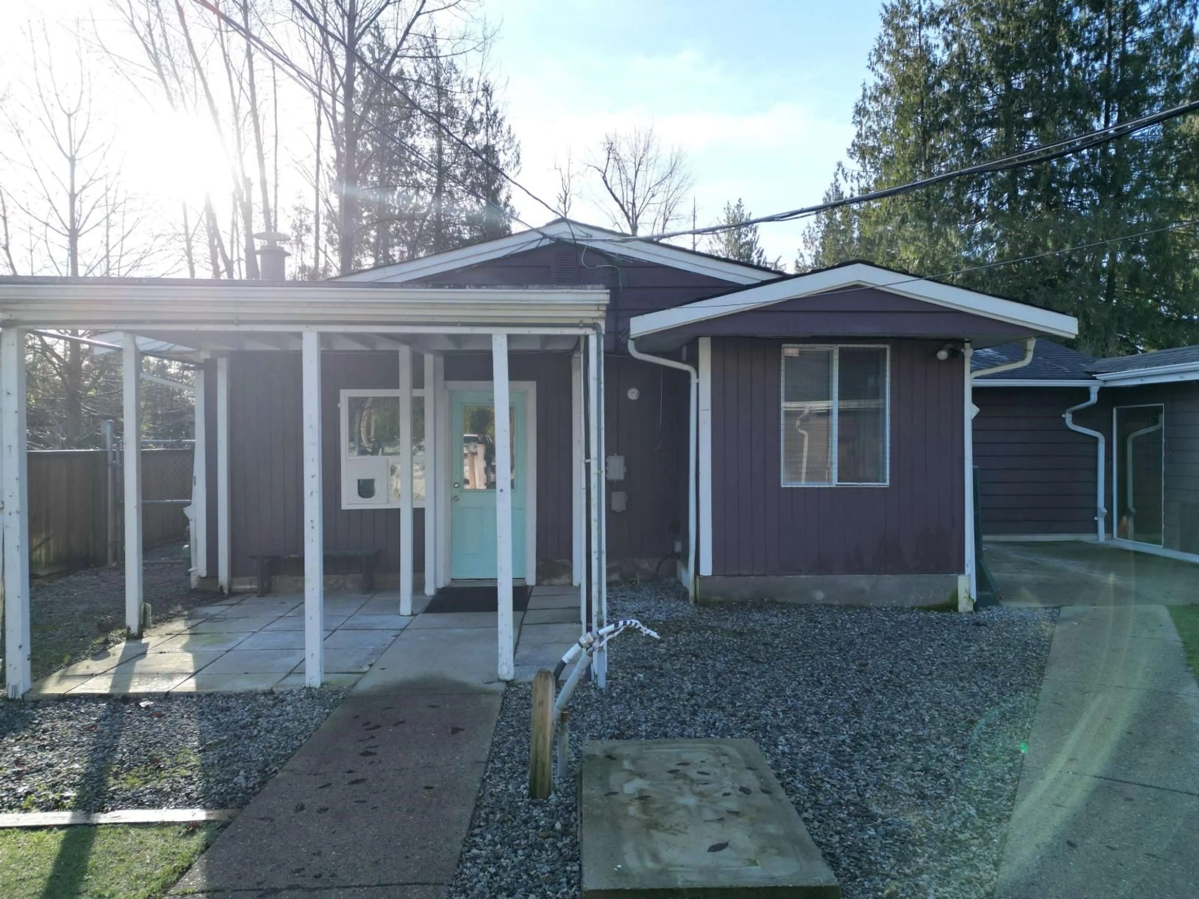 Home with vinyl exterior material, street for 33860 DLUGOSH AVENUE, Mission British Columbia V2V6B2
