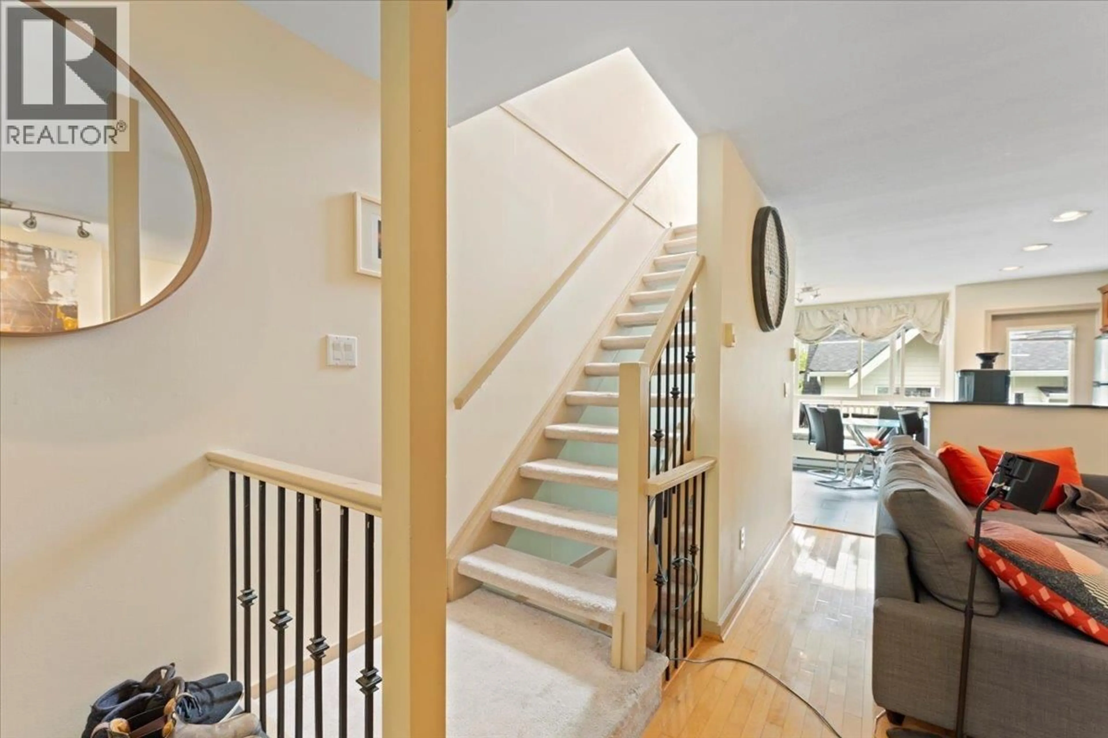 Stairs for 6878 VILLAGE, Burnaby British Columbia V5E4K9