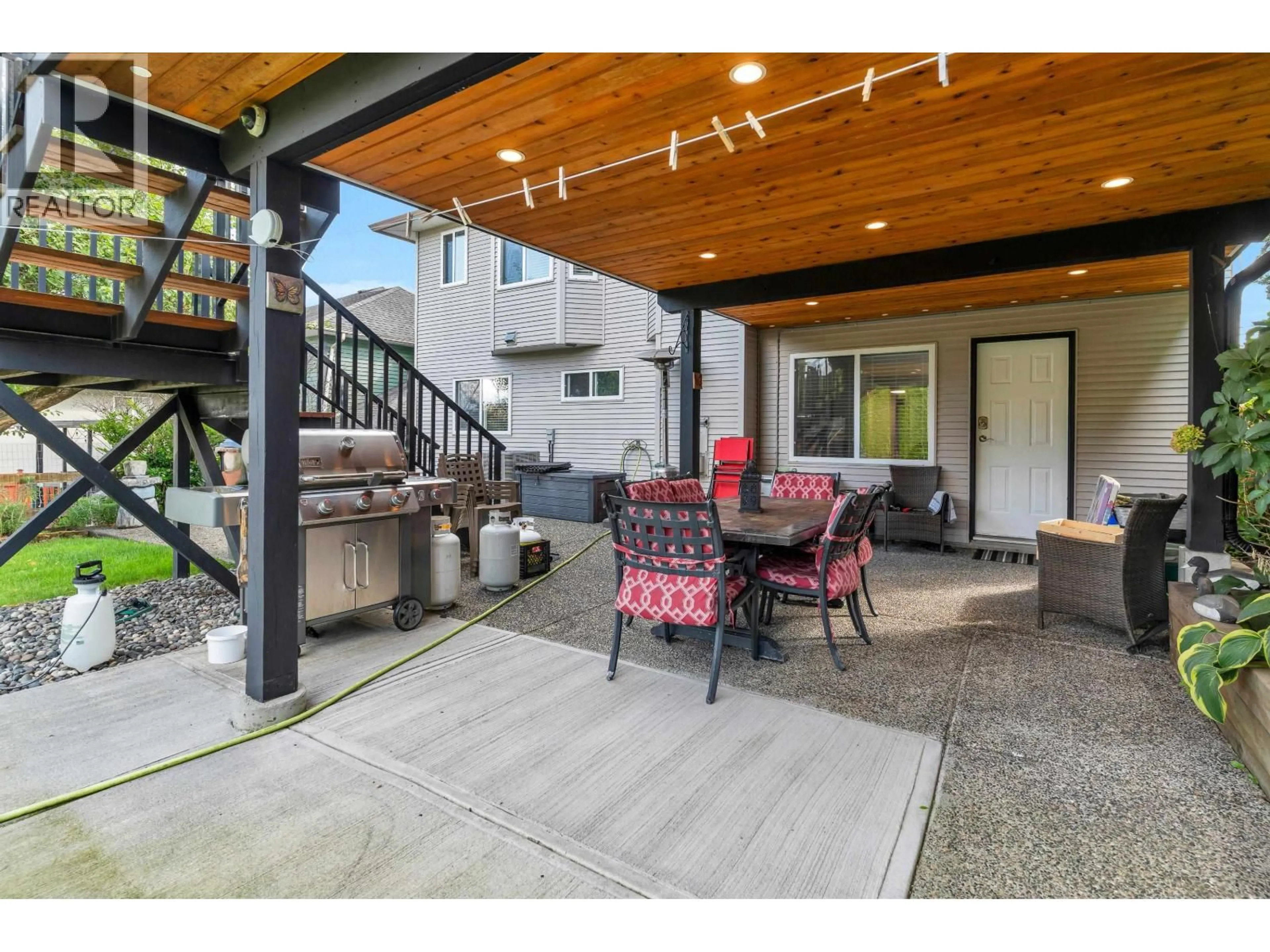 Patio, street for 1973 MORGAN AVENUE, Port Coquitlam British Columbia V3C1K1