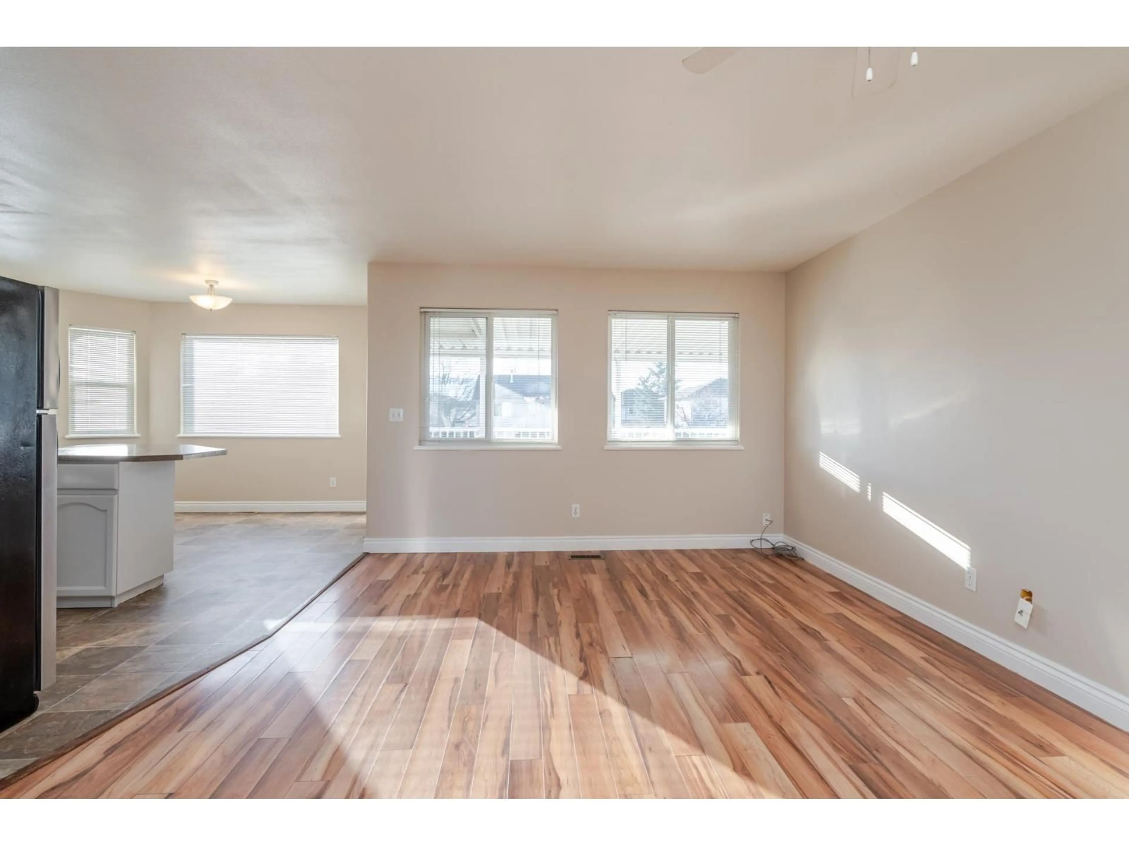 A pic of a room for 34732 7 AVENUE, Abbotsford British Columbia V2S8C4