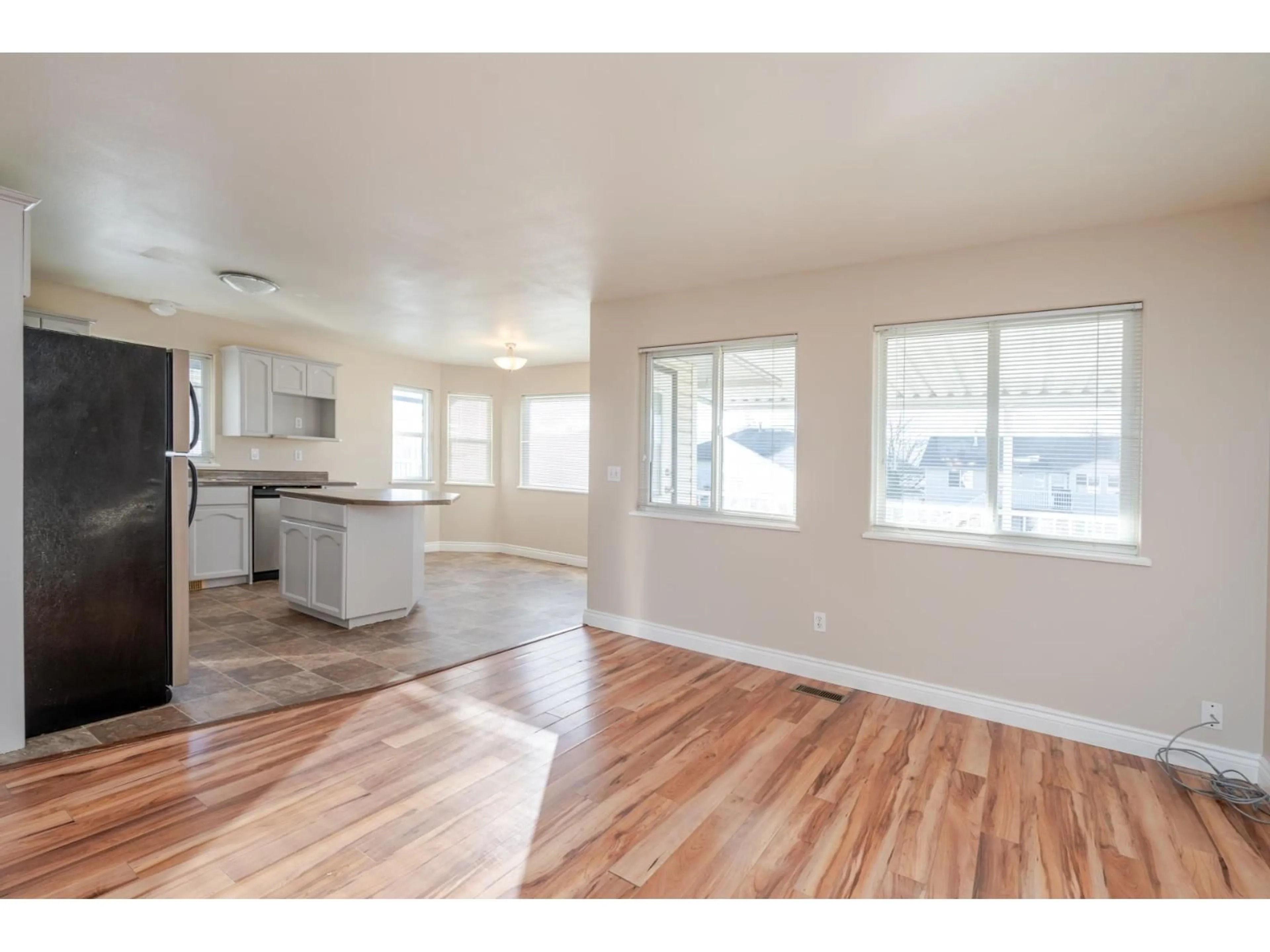 Unknown for 34732 7 AVENUE, Abbotsford British Columbia V2S8C4