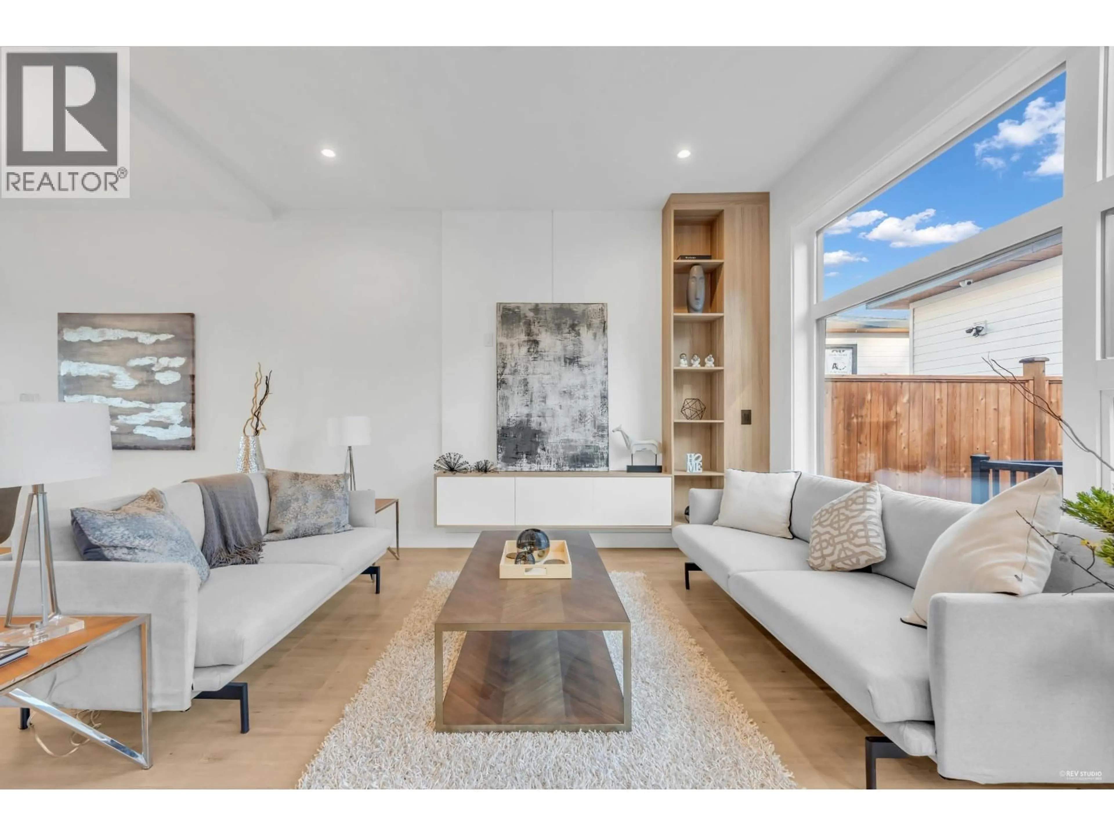 Living room with furniture, wood/laminate floor for 13634 232 STREET, Maple Ridge British Columbia V4R0H1