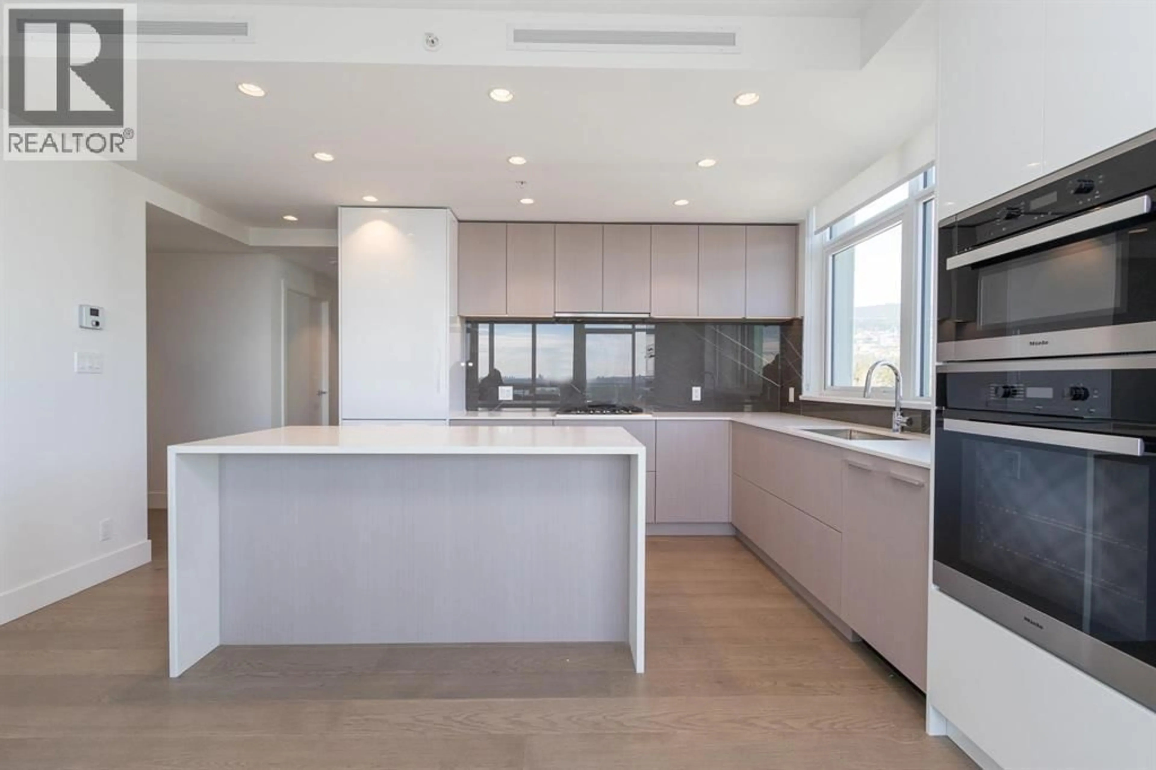 Unknown for 1401 - 1675 LIONS GATE, North Vancouver British Columbia V7P0E3