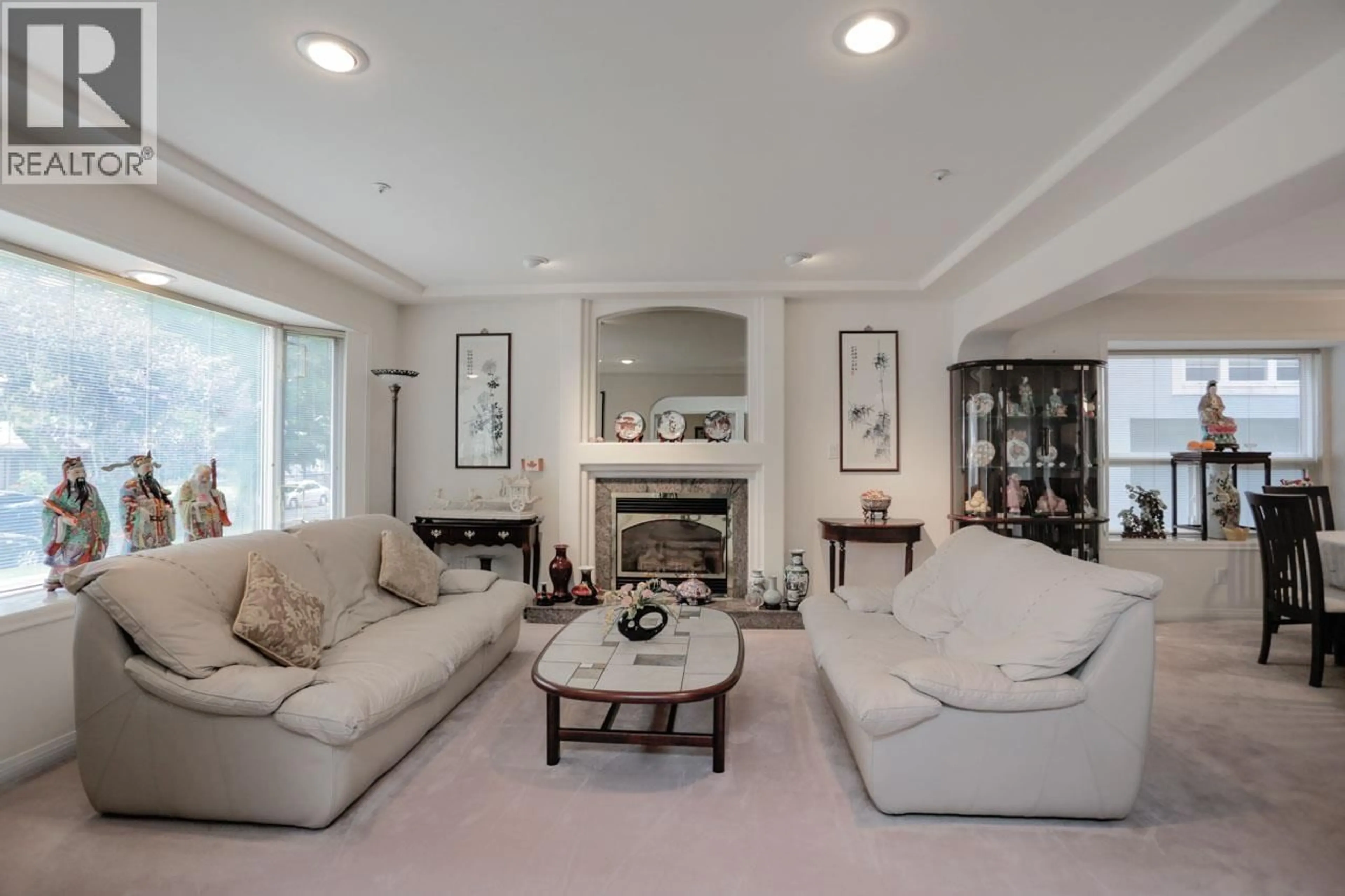 Living room with furniture, unknown for 6333 BUTLER STREET, Vancouver British Columbia V5S3K6