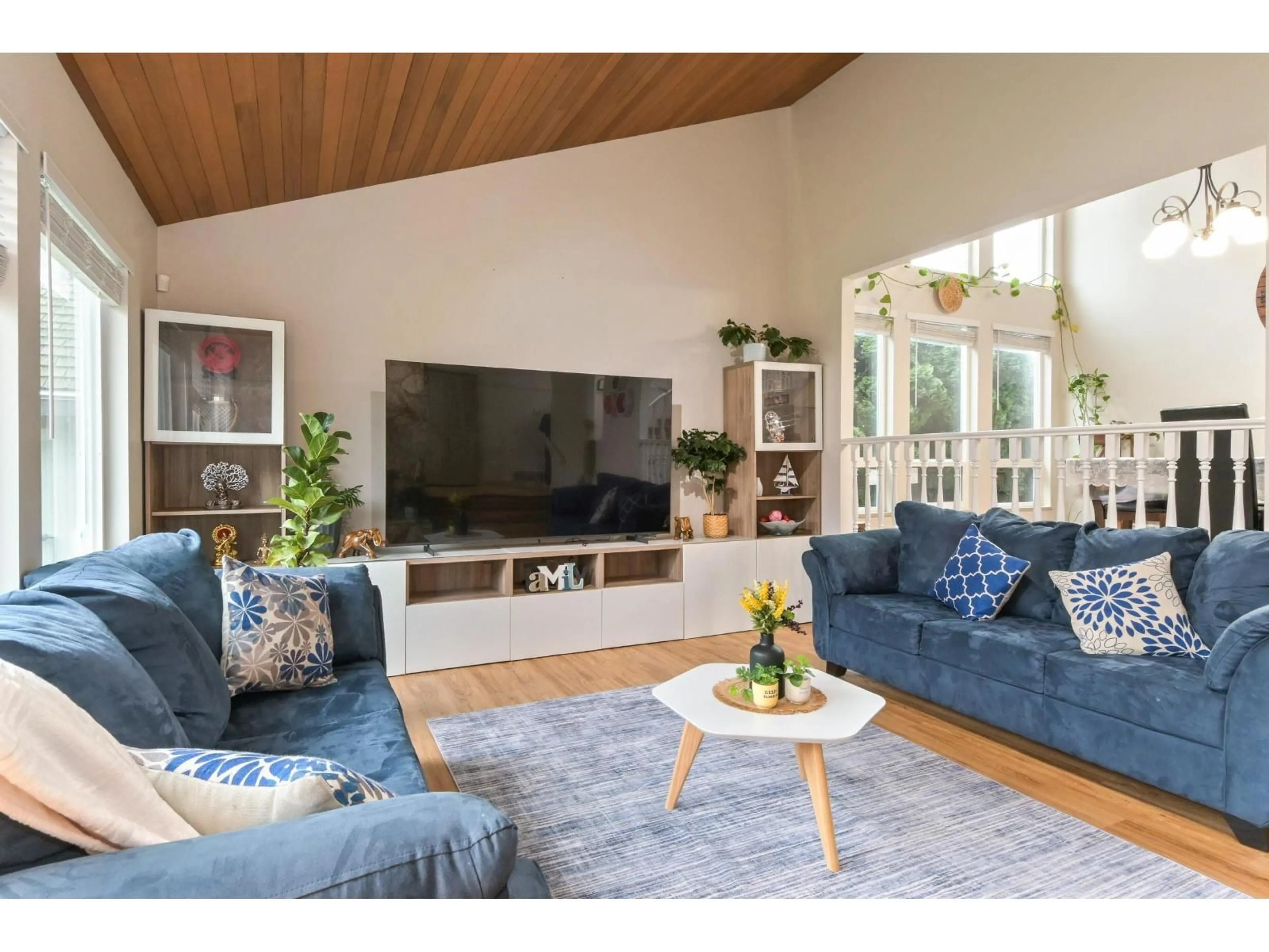 Living room with furniture, unknown for 11658 HYLAND DRIVE, Delta British Columbia V4E3A1