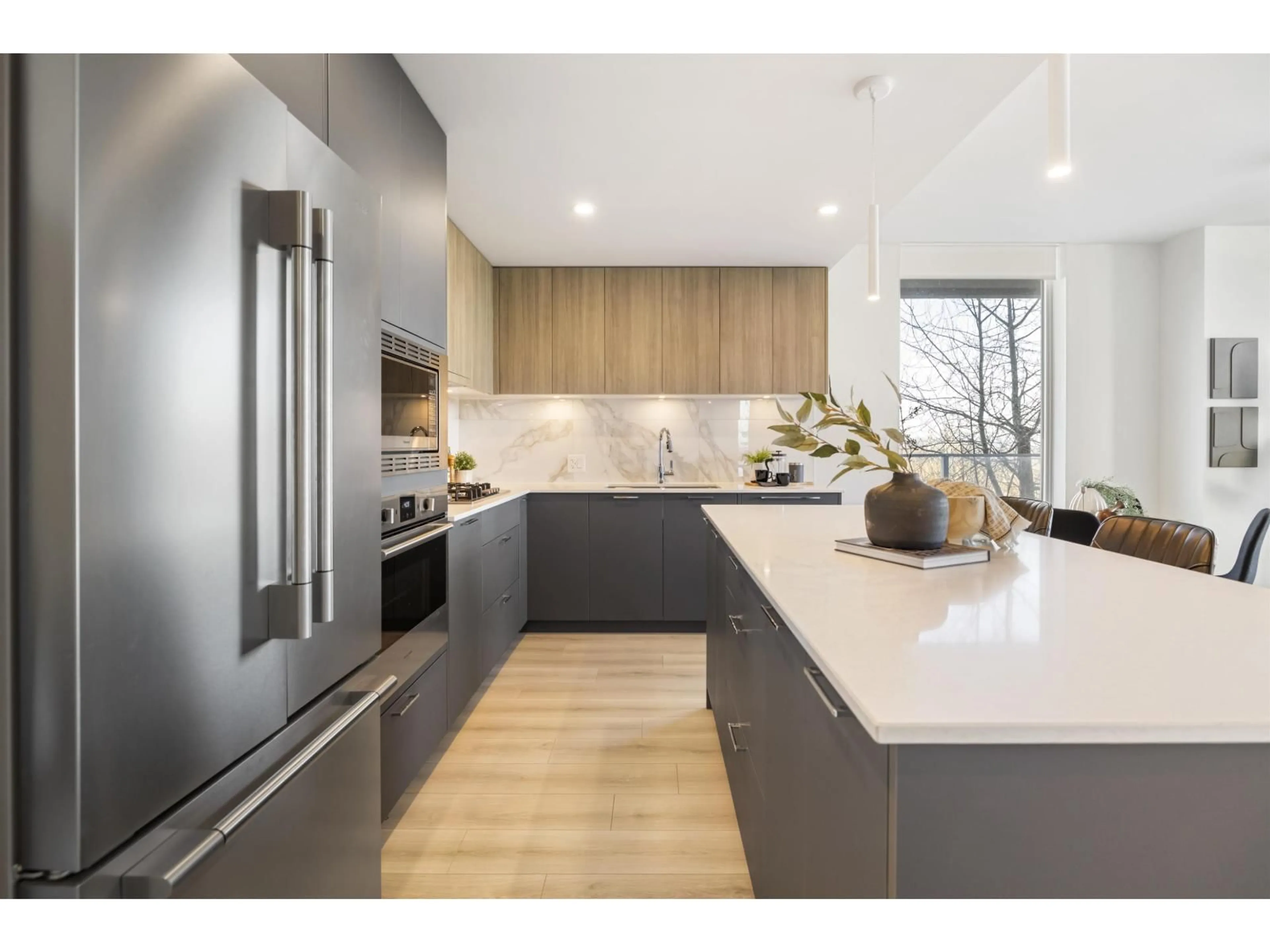 Contemporary kitchen, unknown for A303 - 20065 85 AVENUE, Langley British Columbia V2Y3Y5