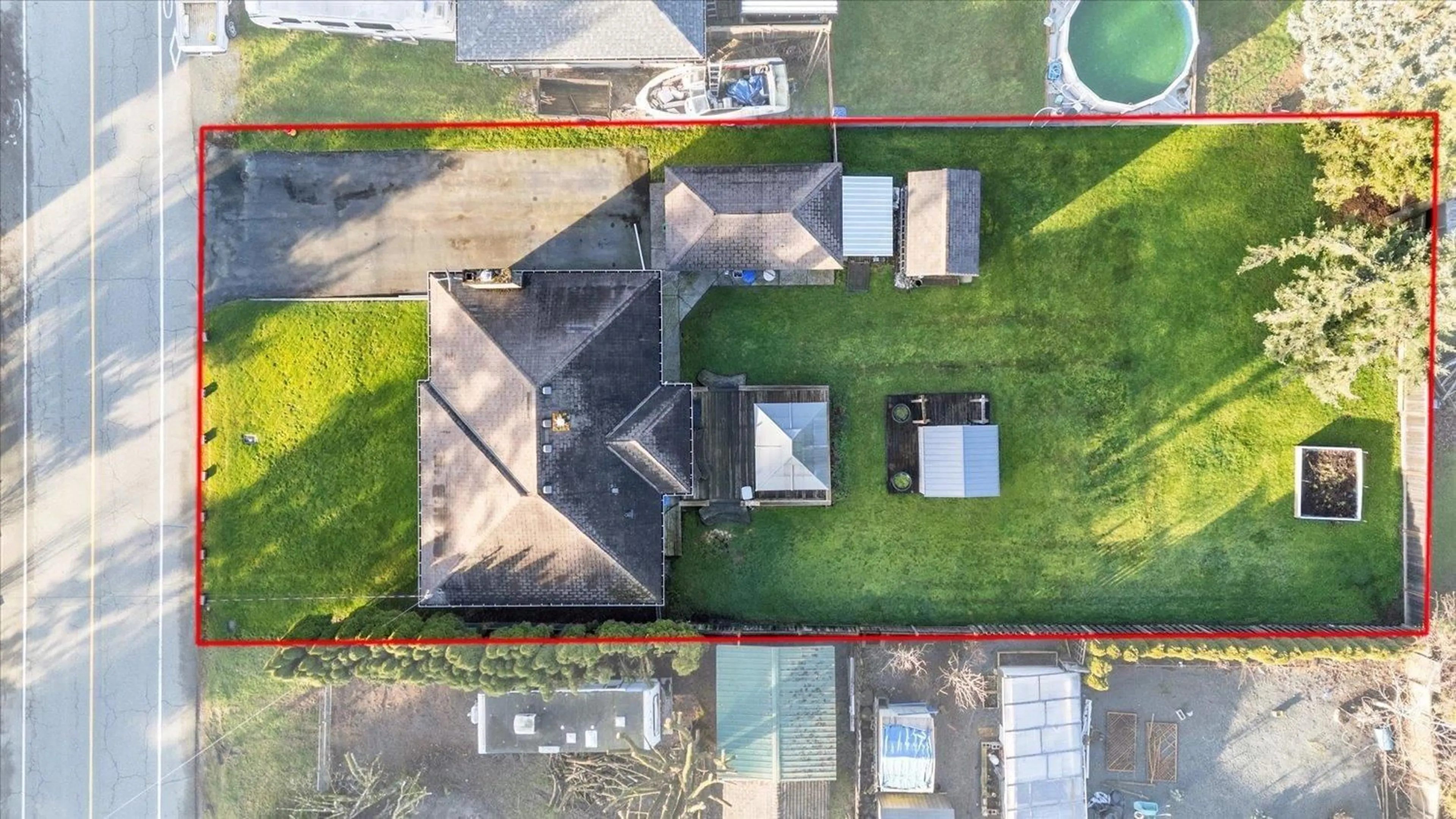 A pic from outside/outdoor area/front of a property/back of a property/a pic from drone, unknown for 46329 STRATHCONA ROAD, Chilliwack British Columbia V2P3T1