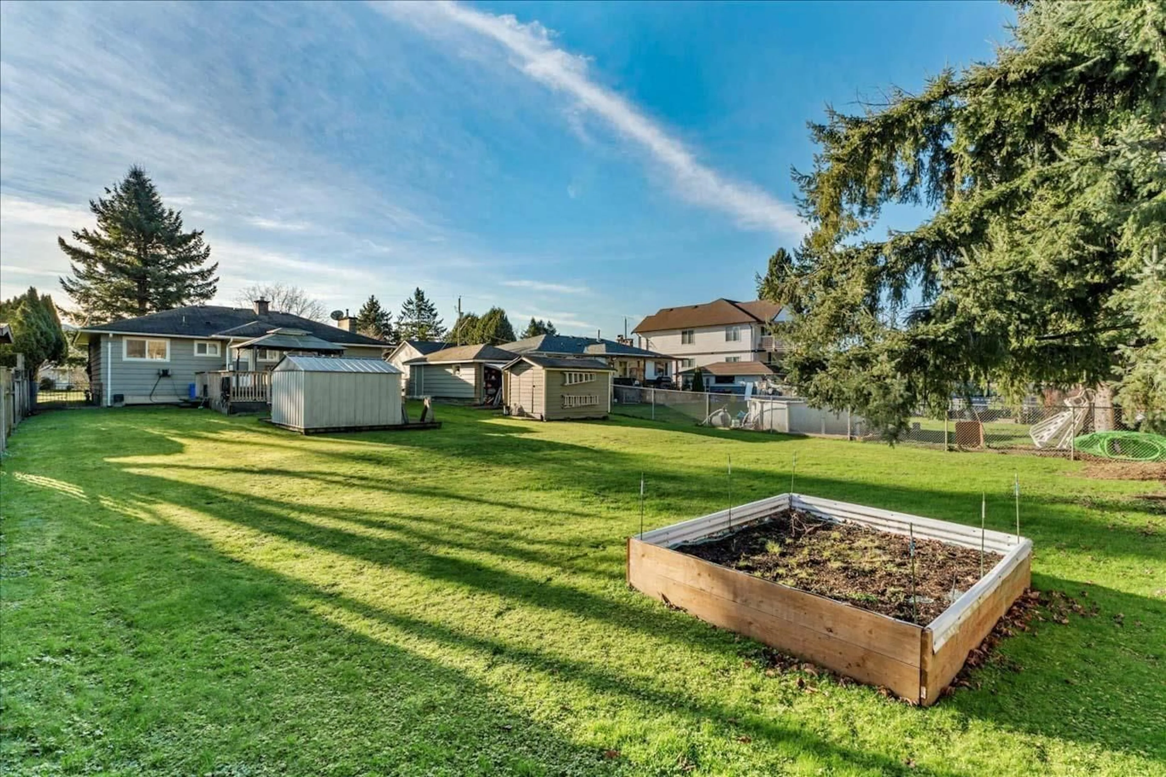A pic from outside/outdoor area/front of a property/back of a property/a pic from drone, mountain view for 46329 STRATHCONA ROAD, Chilliwack British Columbia V2P3T1