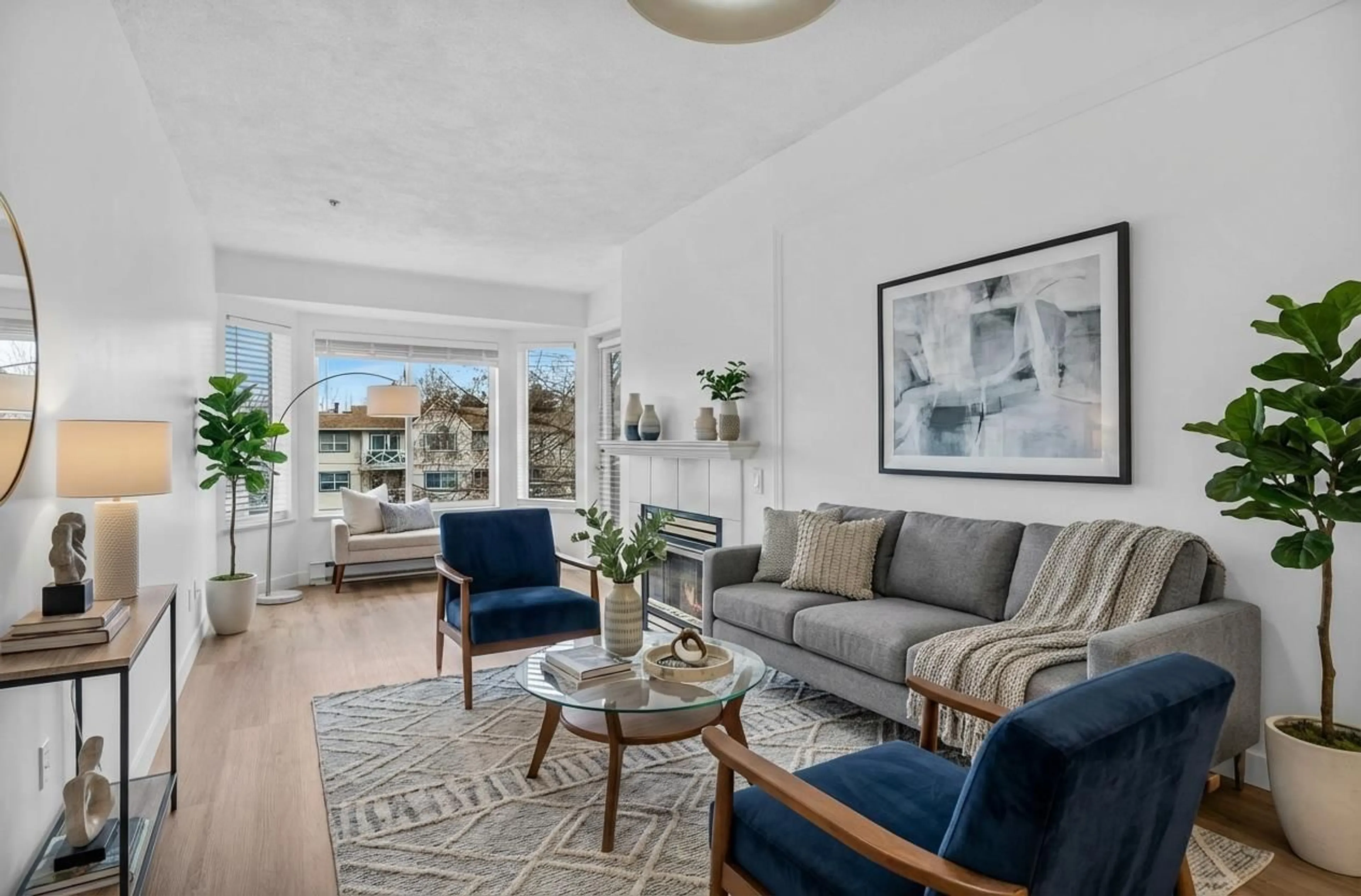 Living room with furniture, unknown for 404 - 12110 80TH AVENUE, Surrey British Columbia V3W0V2