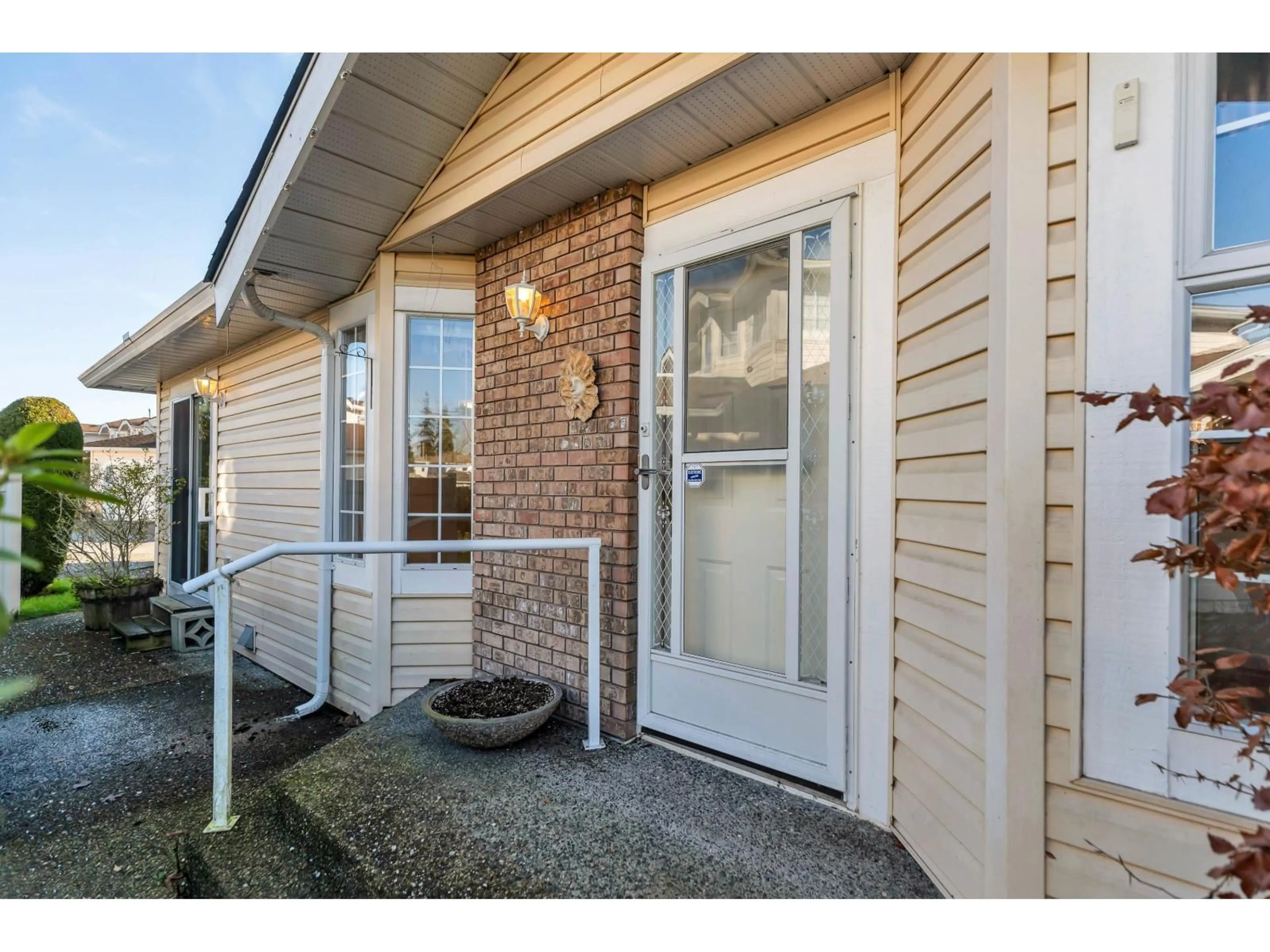 Unknown for 39 - 9168 FLEETWOOD WAY, Surrey British Columbia V3R0P1