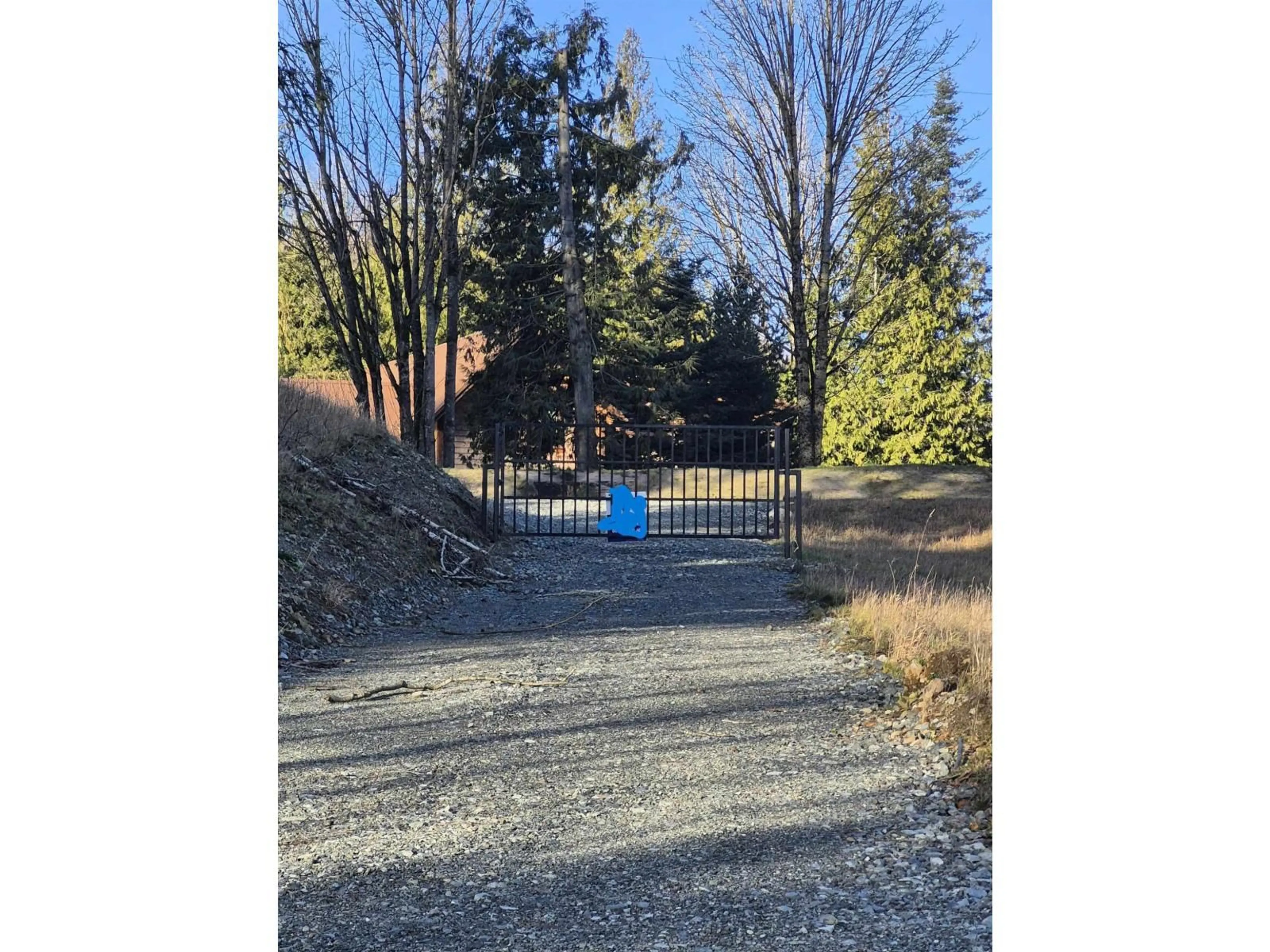 A pic from outside/outdoor area/front of a property/back of a property/a pic from drone, unknown for 37318 WARD ROAD, Abbotsford British Columbia V3G2K6