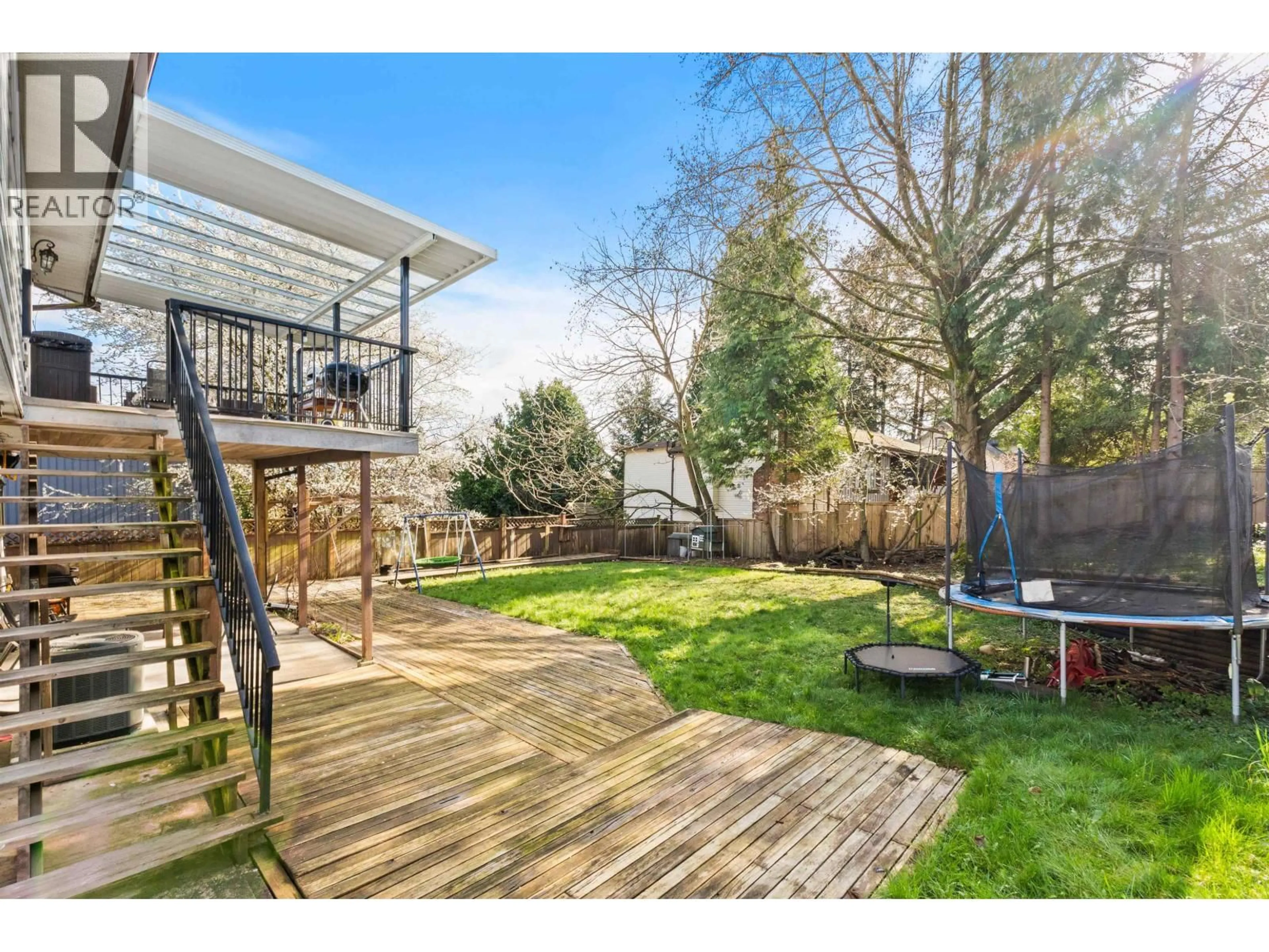 Patio, street for 2333 KIRKSTONE ROAD, North Vancouver British Columbia V7J3M1