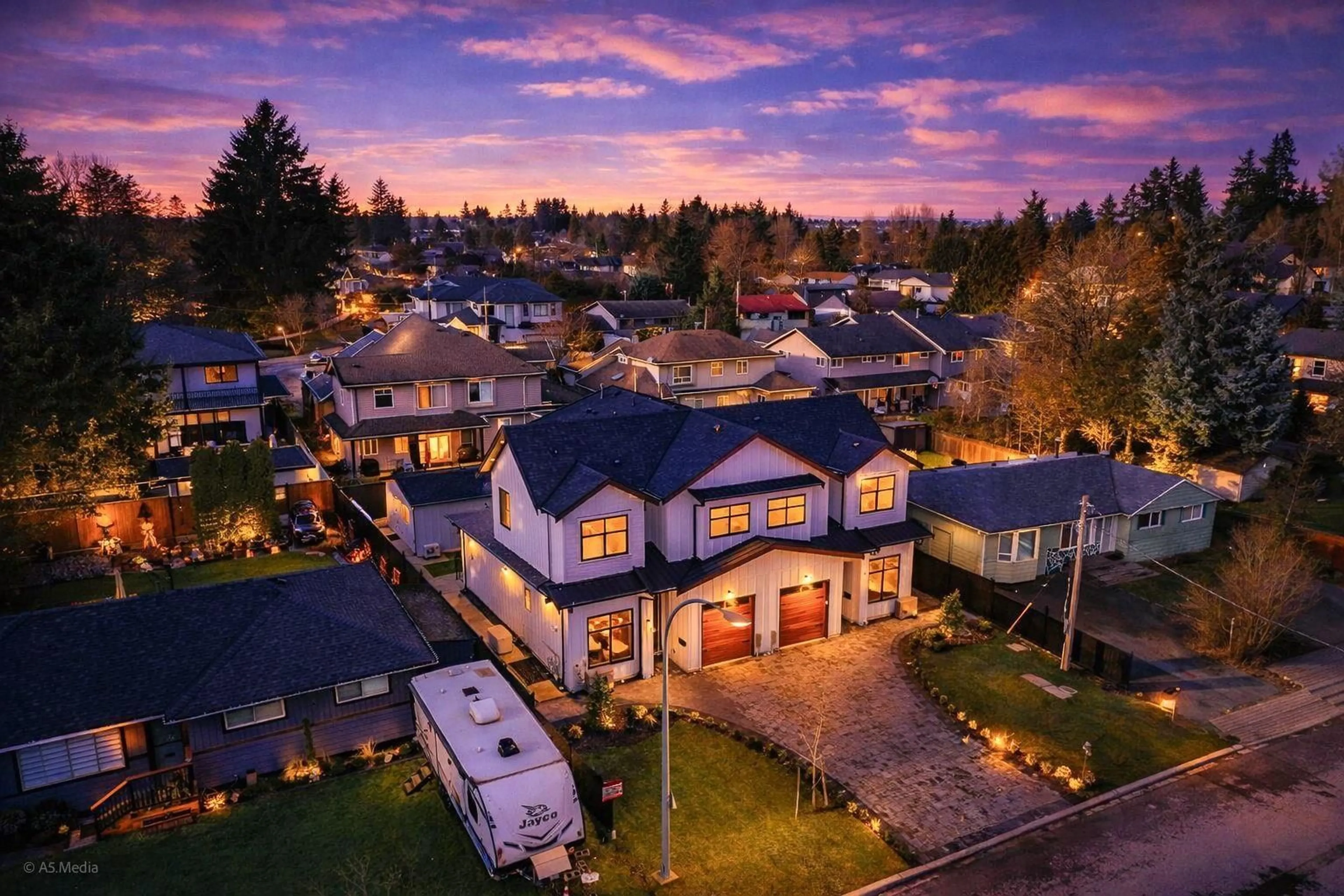 A pic from outside/outdoor area/front of a property/back of a property/a pic from drone, street for 8235 110 STREET, Delta British Columbia V4C4J2