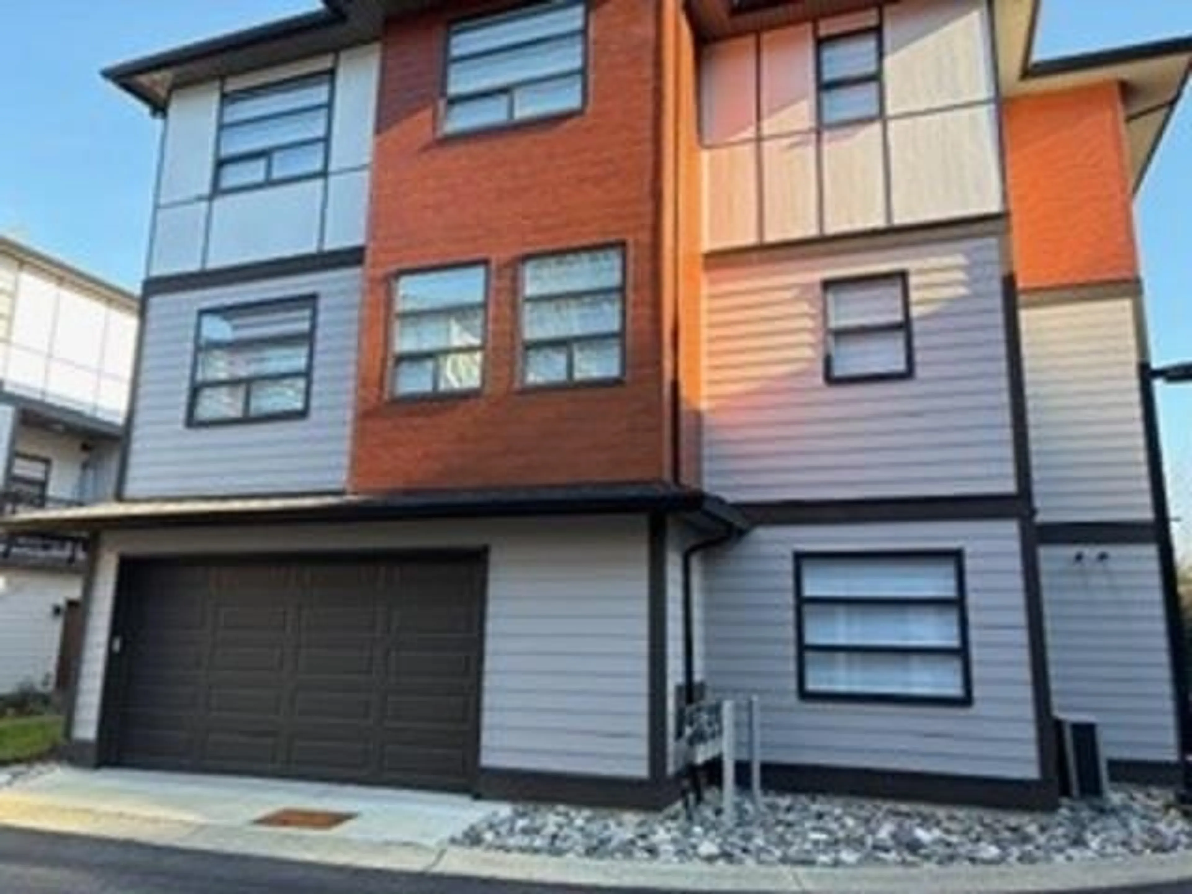 Unknown for 24 - 32970 TUNBRIDGE AVENUE, Mission British Columbia V2V0J9