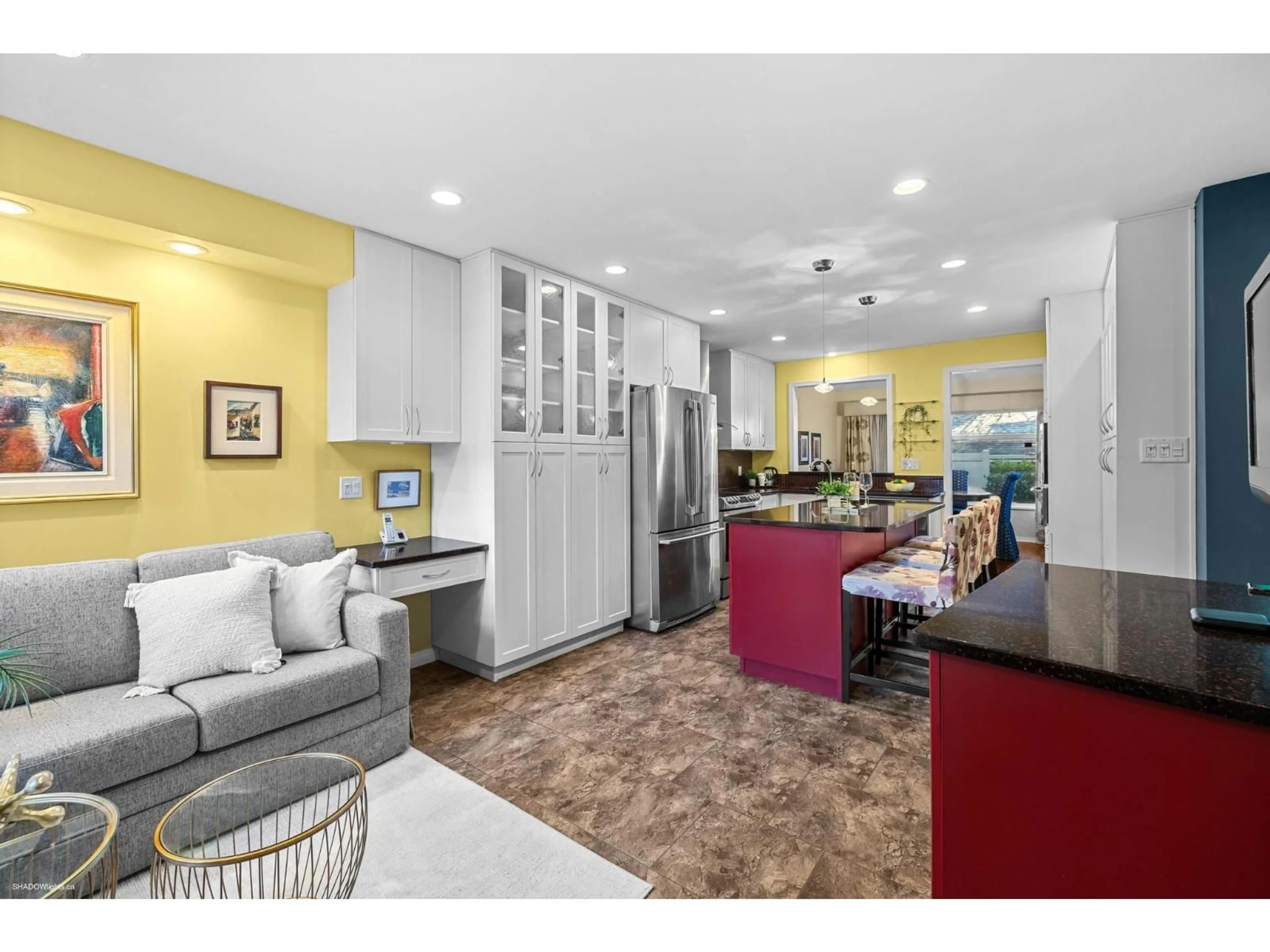 Open concept kitchen, unknown for 20 - 15273 24 AVENUE, Surrey British Columbia V4A2H9