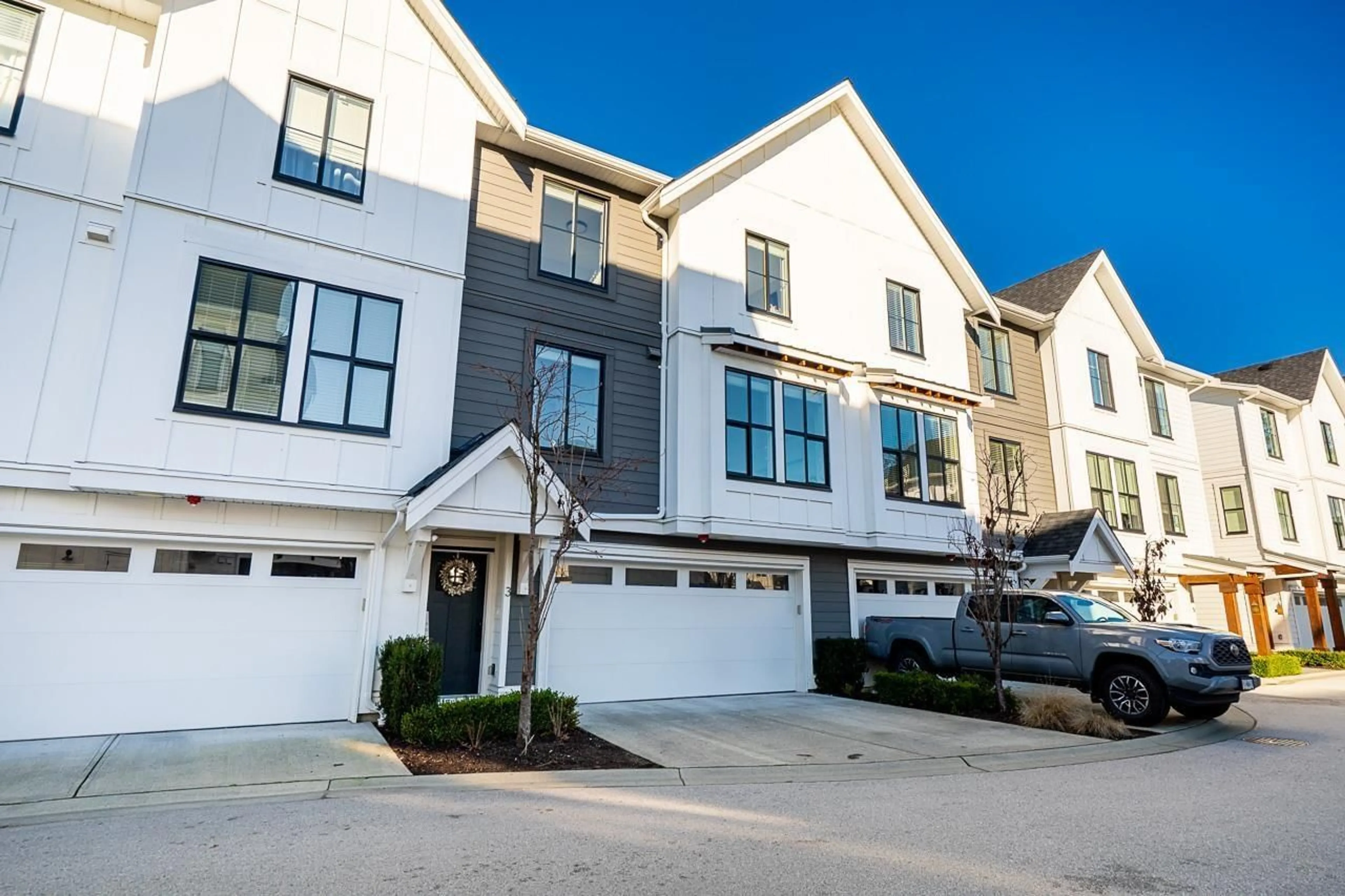 Home with vinyl exterior material, street for 3 - 8450 204 STREET, Langley British Columbia V2Y2C2