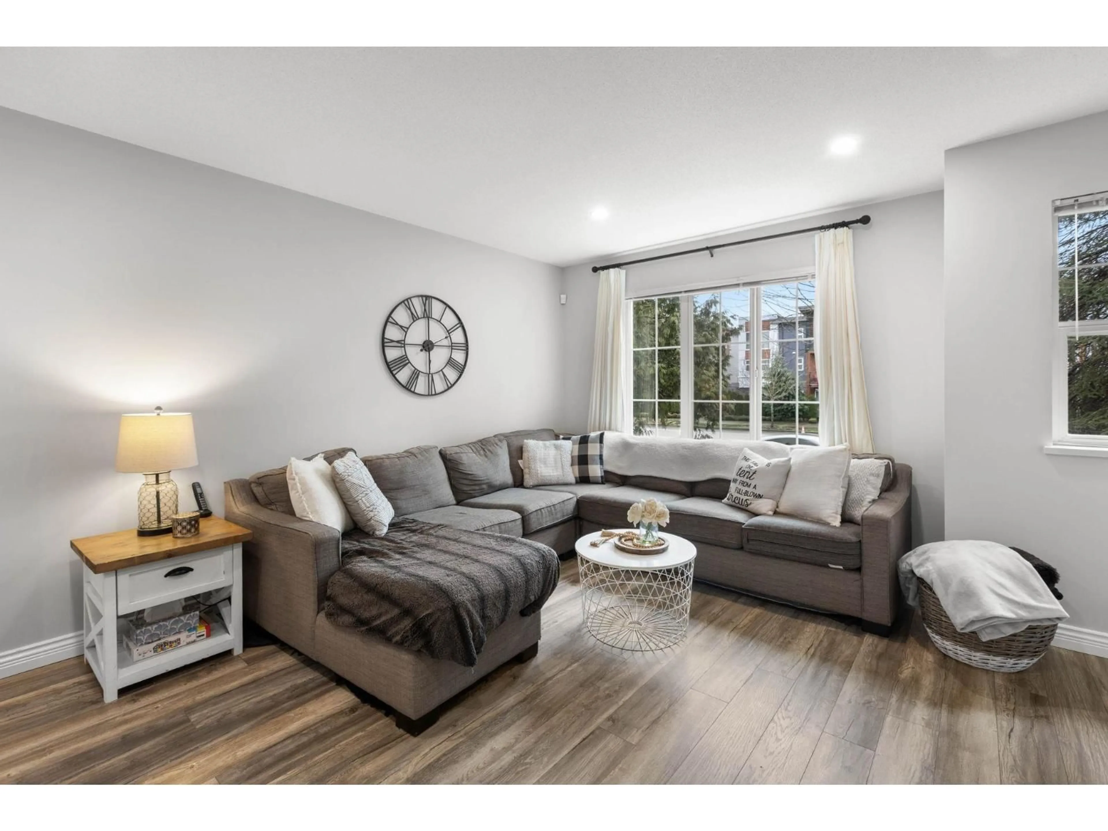 Living room with furniture, unknown for 22 - 20875 80 AVENUE, Langley British Columbia V2Y0B2