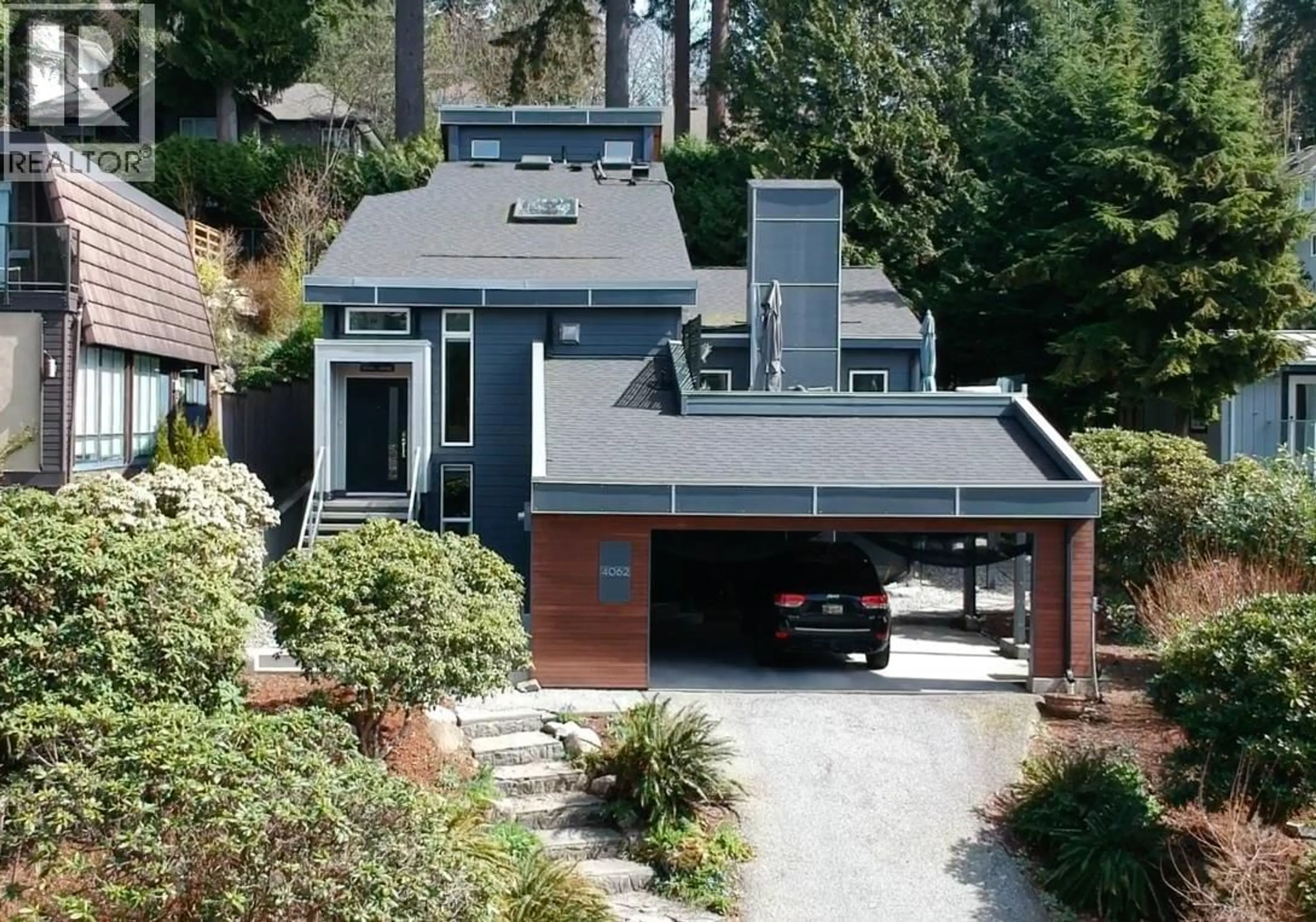 Home with brick exterior material, street for 4062 NORWOOD AVENUE, North Vancouver British Columbia V7N3R3