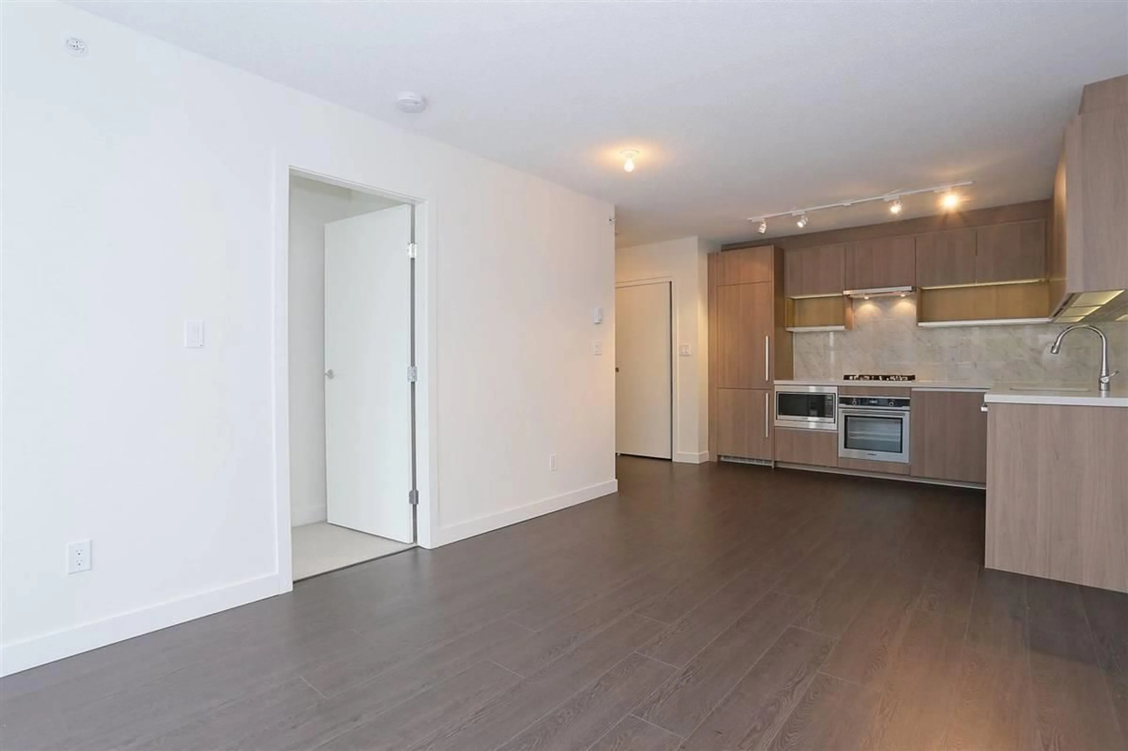 A pic of a room for 3608 - 13750 100 AVENUE, Surrey British Columbia V3T0L3