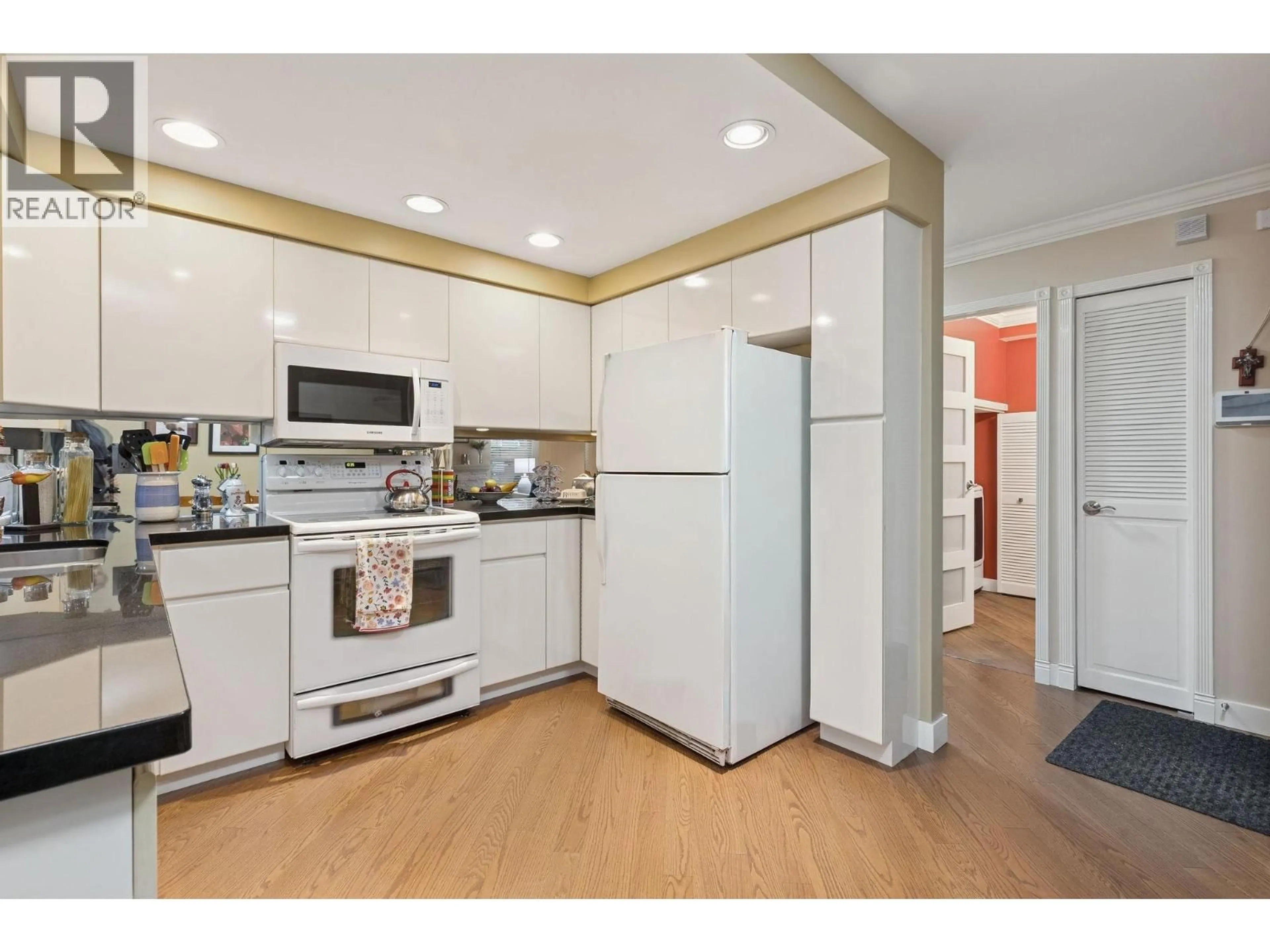 Standard kitchen, unknown for 20 - 6871 FRANCIS ROAD, Richmond British Columbia V7C4S9