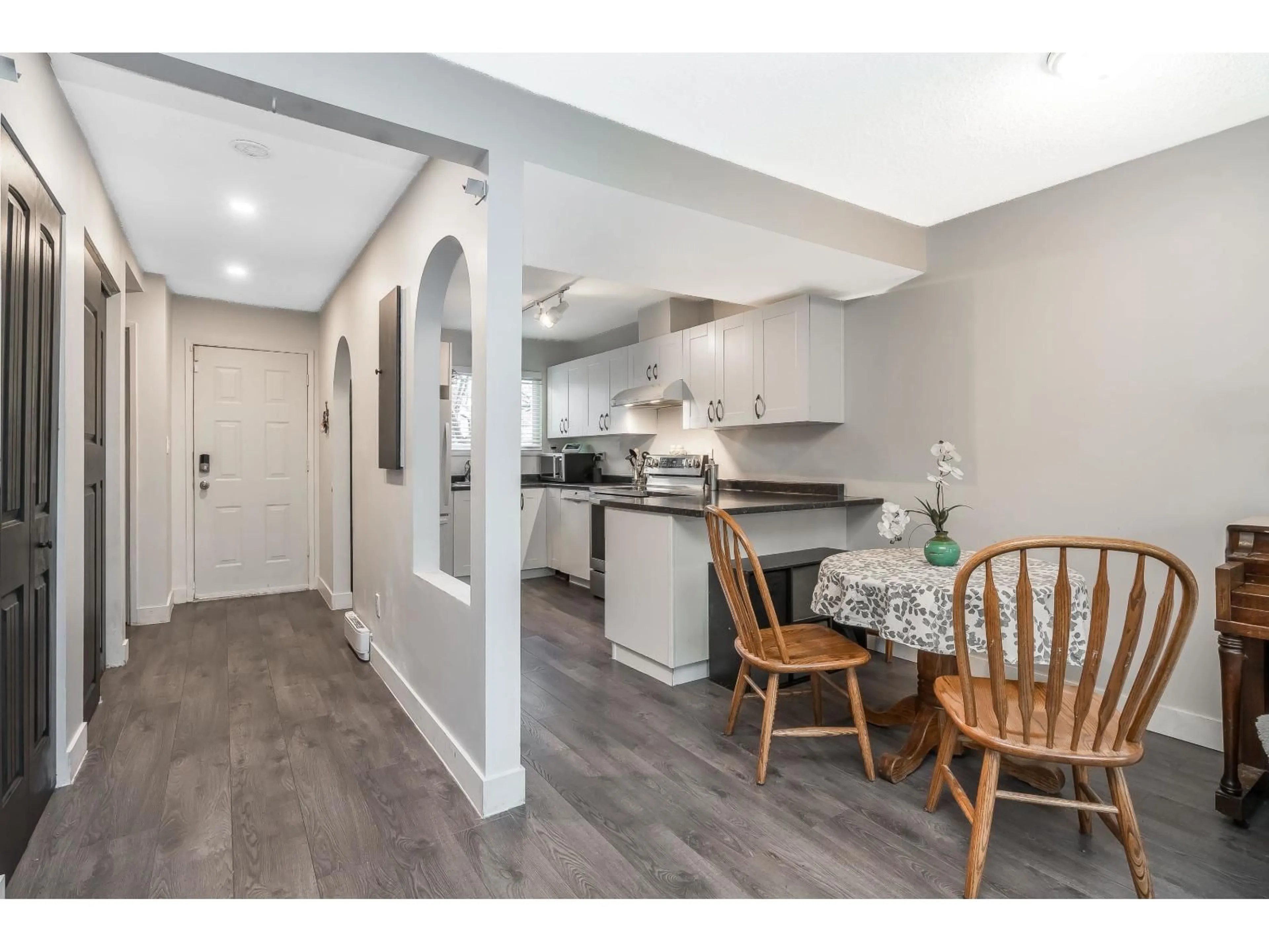 Open concept kitchen, unknown for 5 - 20591 51A AVENUE, Langley British Columbia V3A7A4