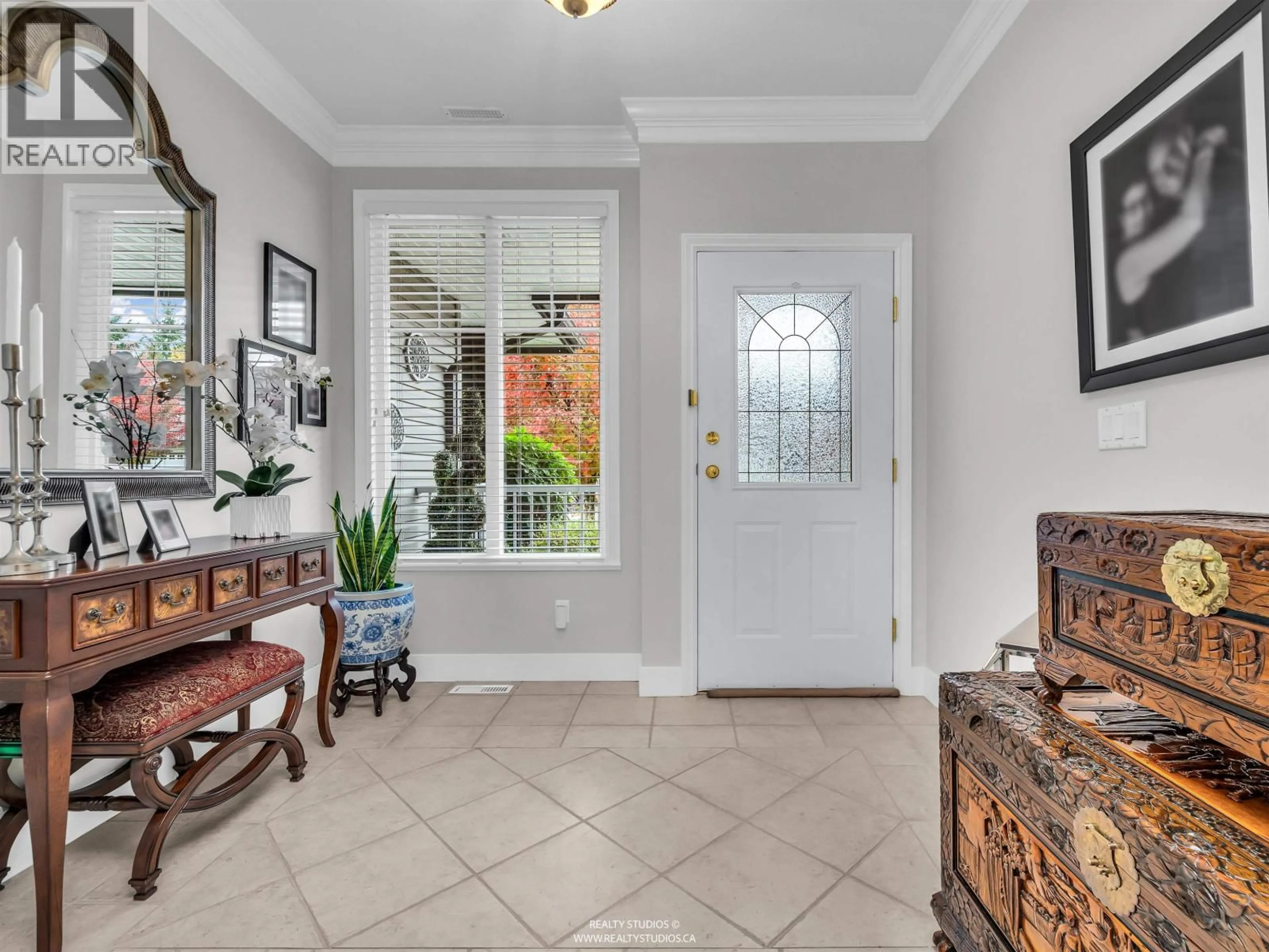 Indoor entryway for 35 - 11358 COTTONWOOD DRIVE, Maple Ridge British Columbia V2X5V5