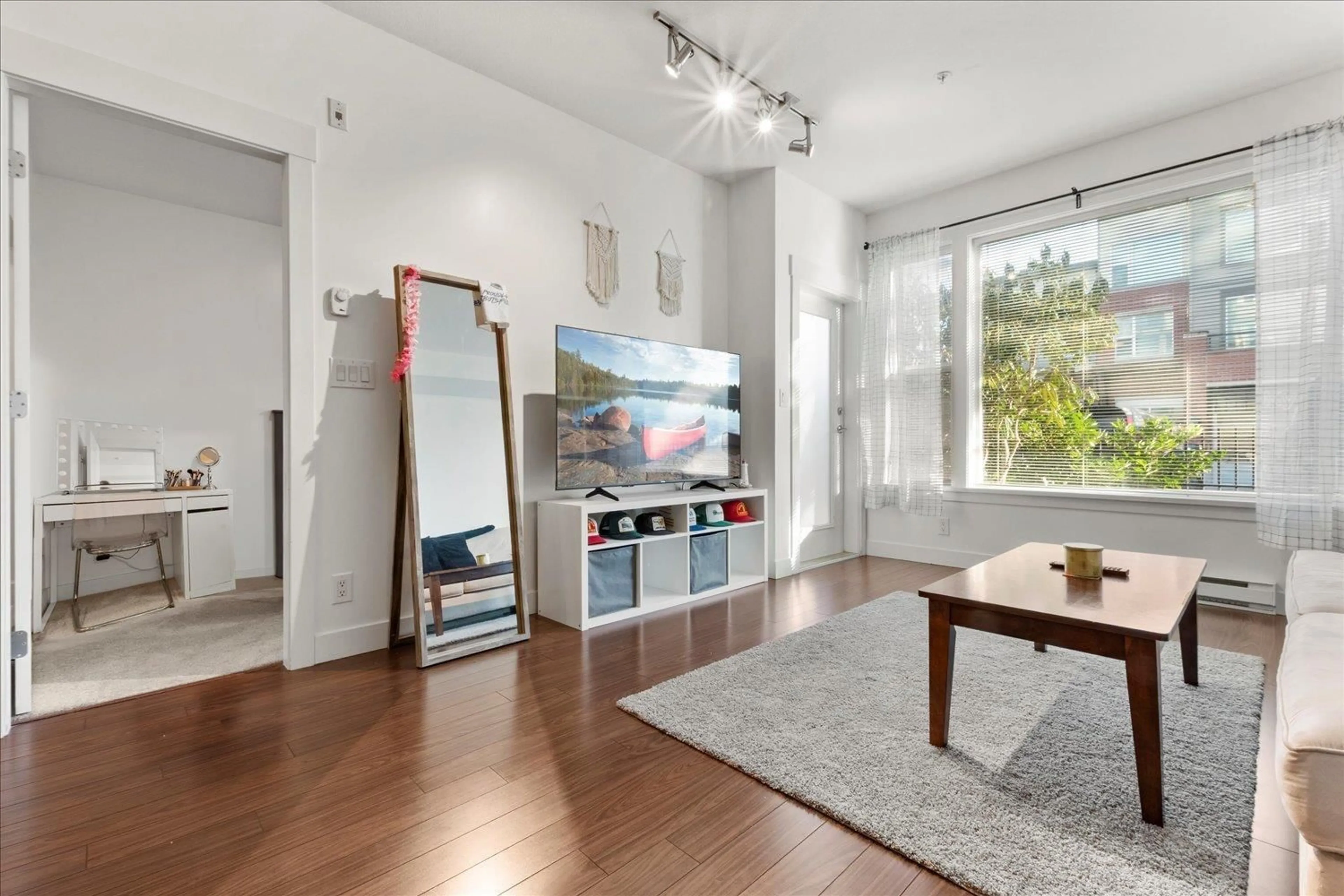 Unknown for 105 - 33539 HOLLAND AVENUE, Abbotsford British Columbia V2S0C6