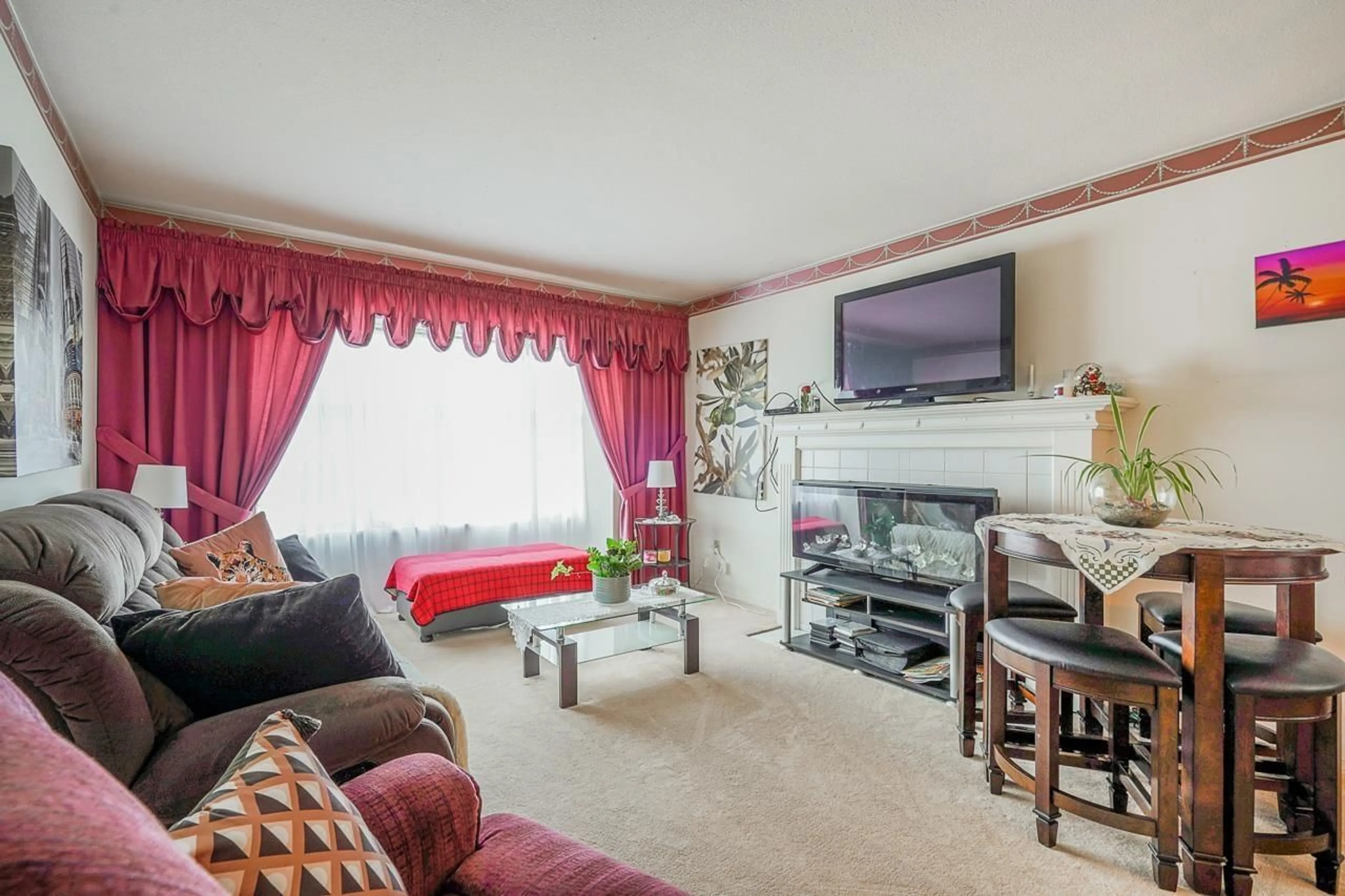 Living room with furniture, unknown for 3329 197 STREET, Langley British Columbia V3A7X4