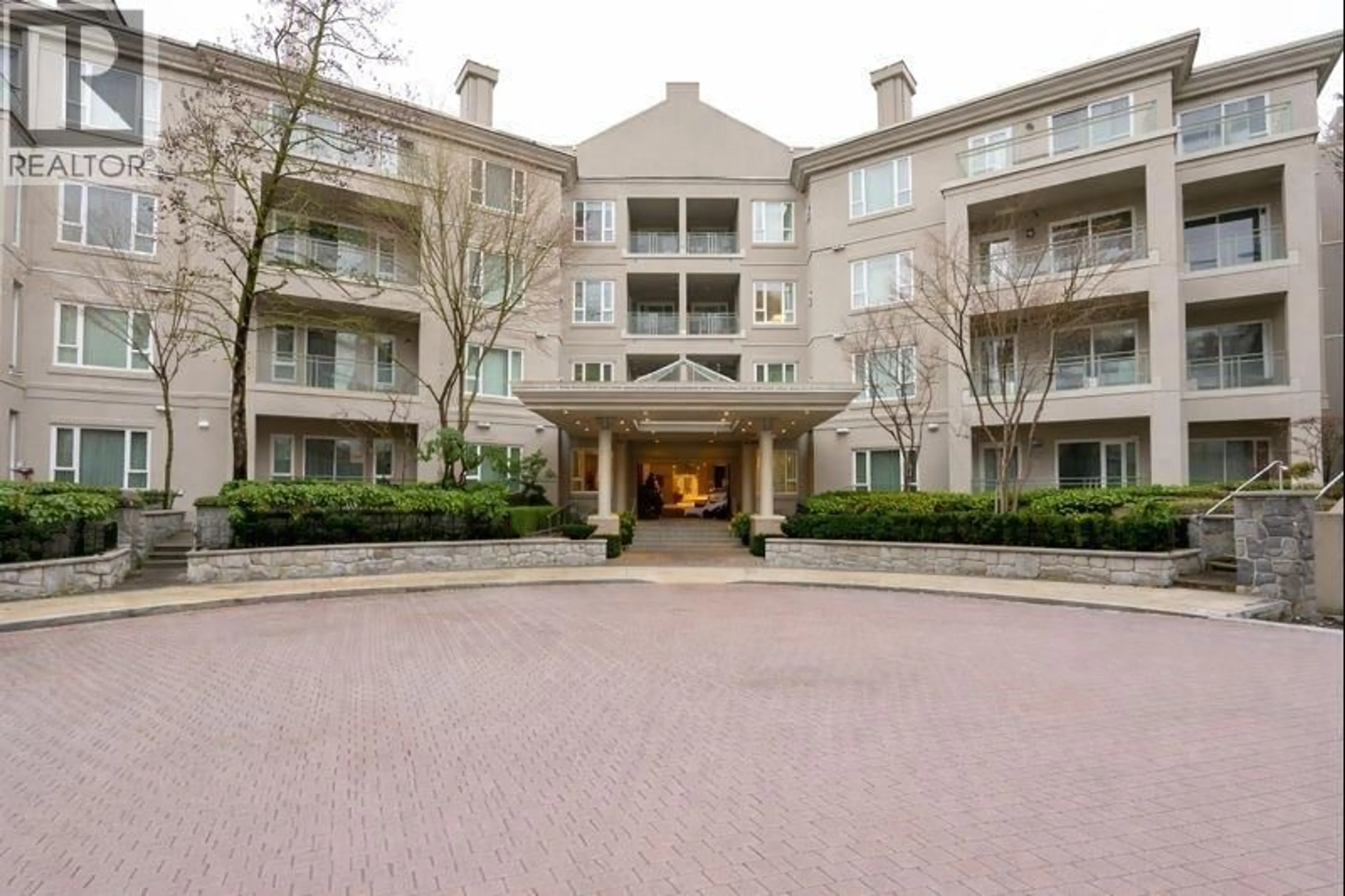Patio, unknown for 303 - 5683 HAMPTON PLACE, Vancouver British Columbia V6T2H3