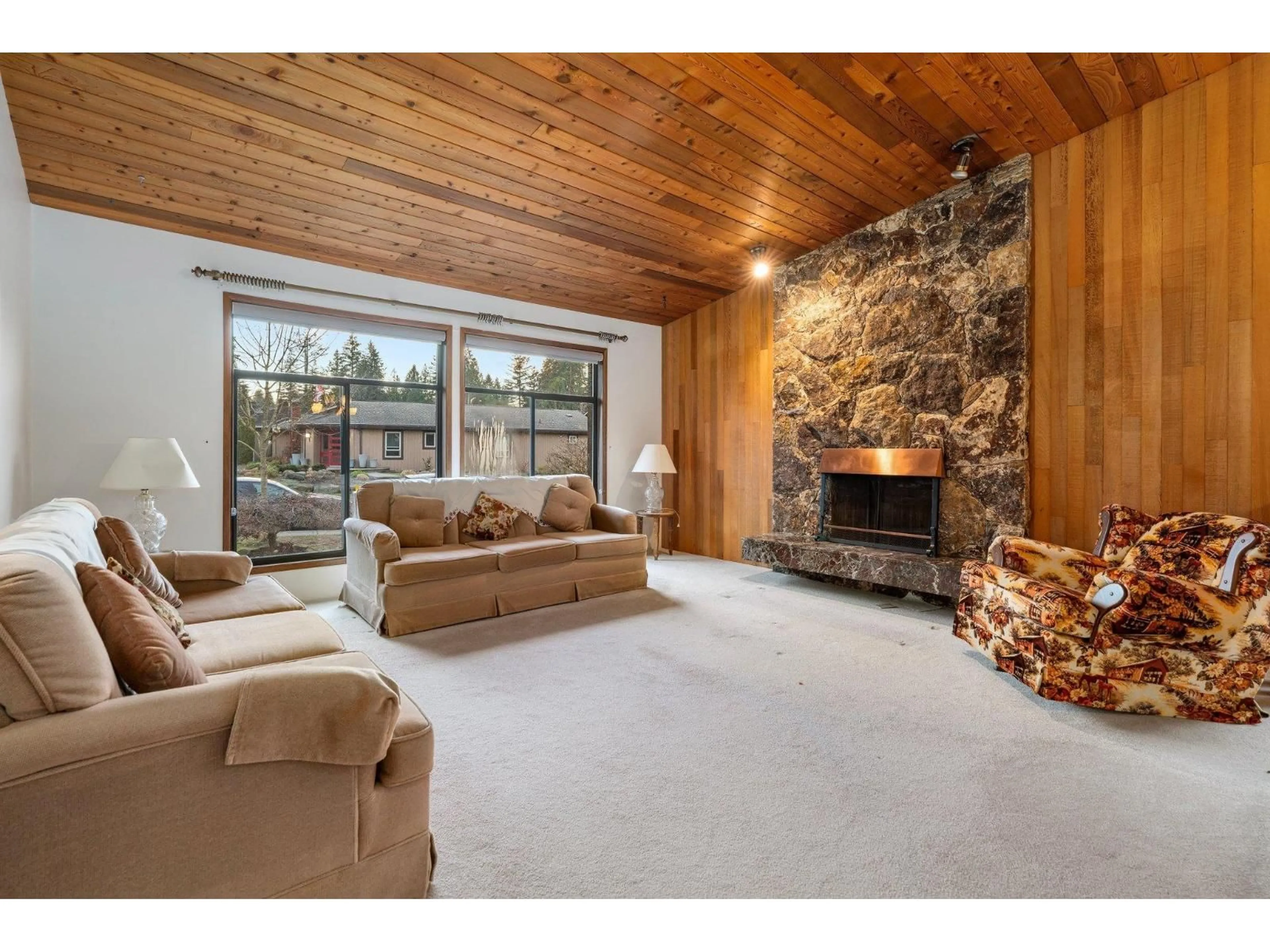 Living room with furniture, unknown for 11417 SOMERSET CRESCENT, Delta British Columbia V4E2P1