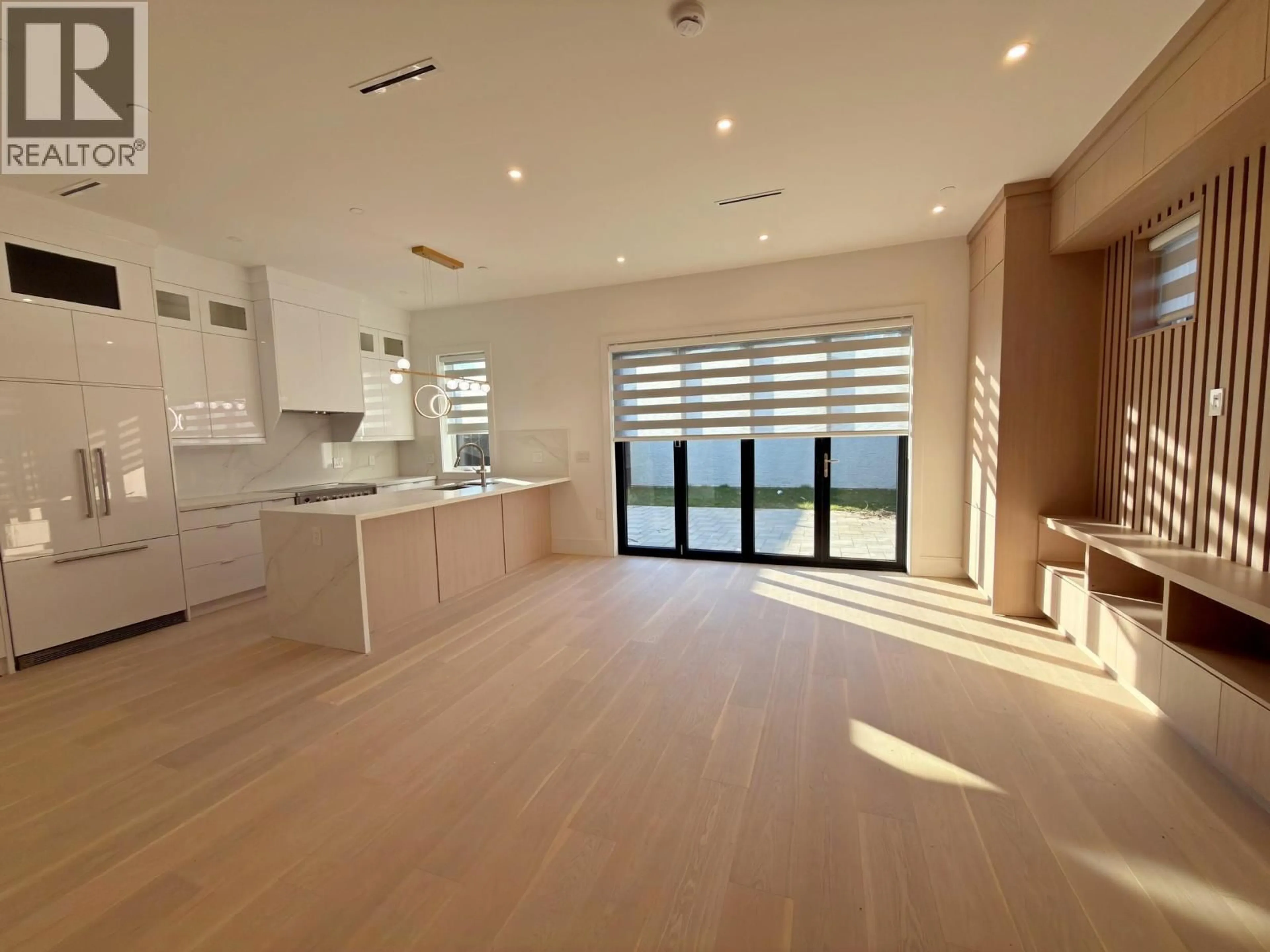 Unknown for 748 47TH AVENUE, Vancouver British Columbia V5W3C4