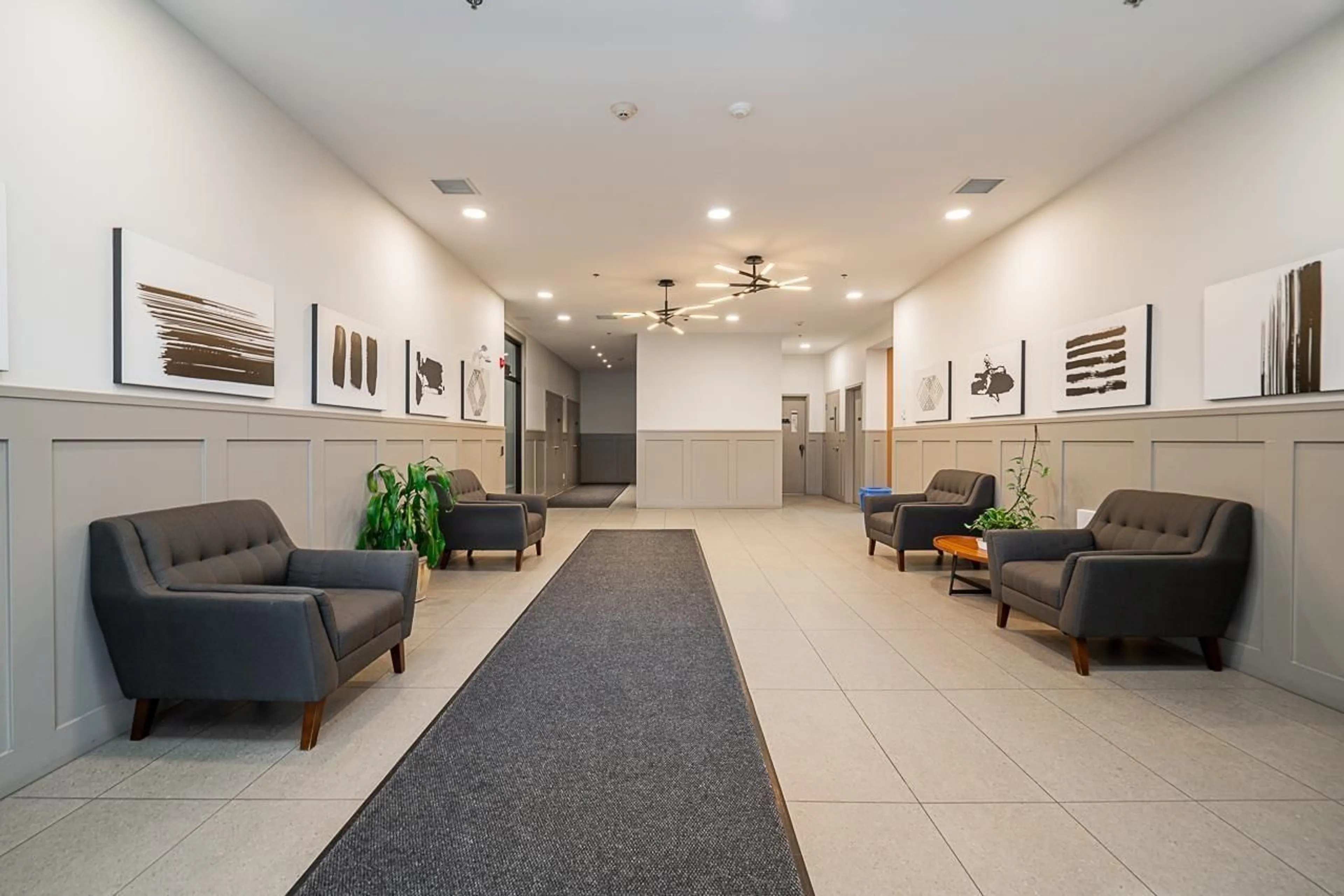 Lobby for 301 - 2493 MONTROSE AVENUE, Abbotsford British Columbia V2S3T2