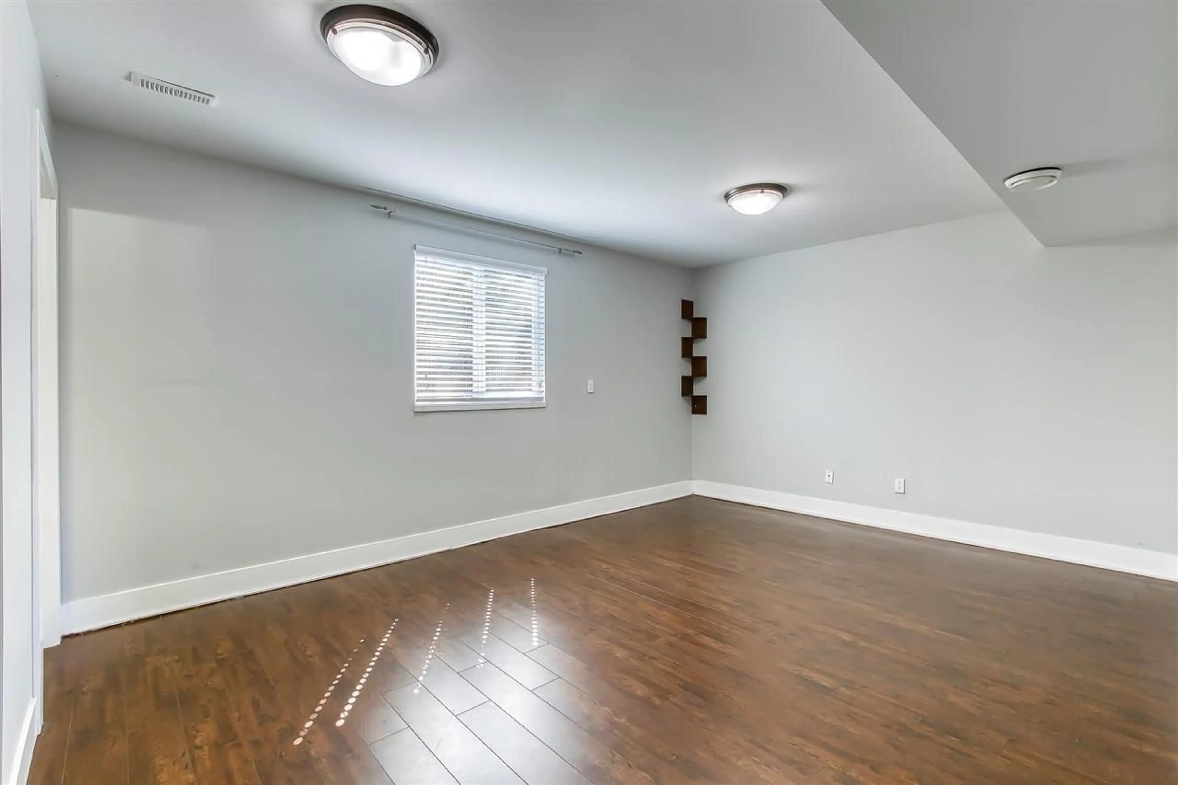 A pic of a room for 13095 65A AVENUE, Surrey British Columbia V3W8P7