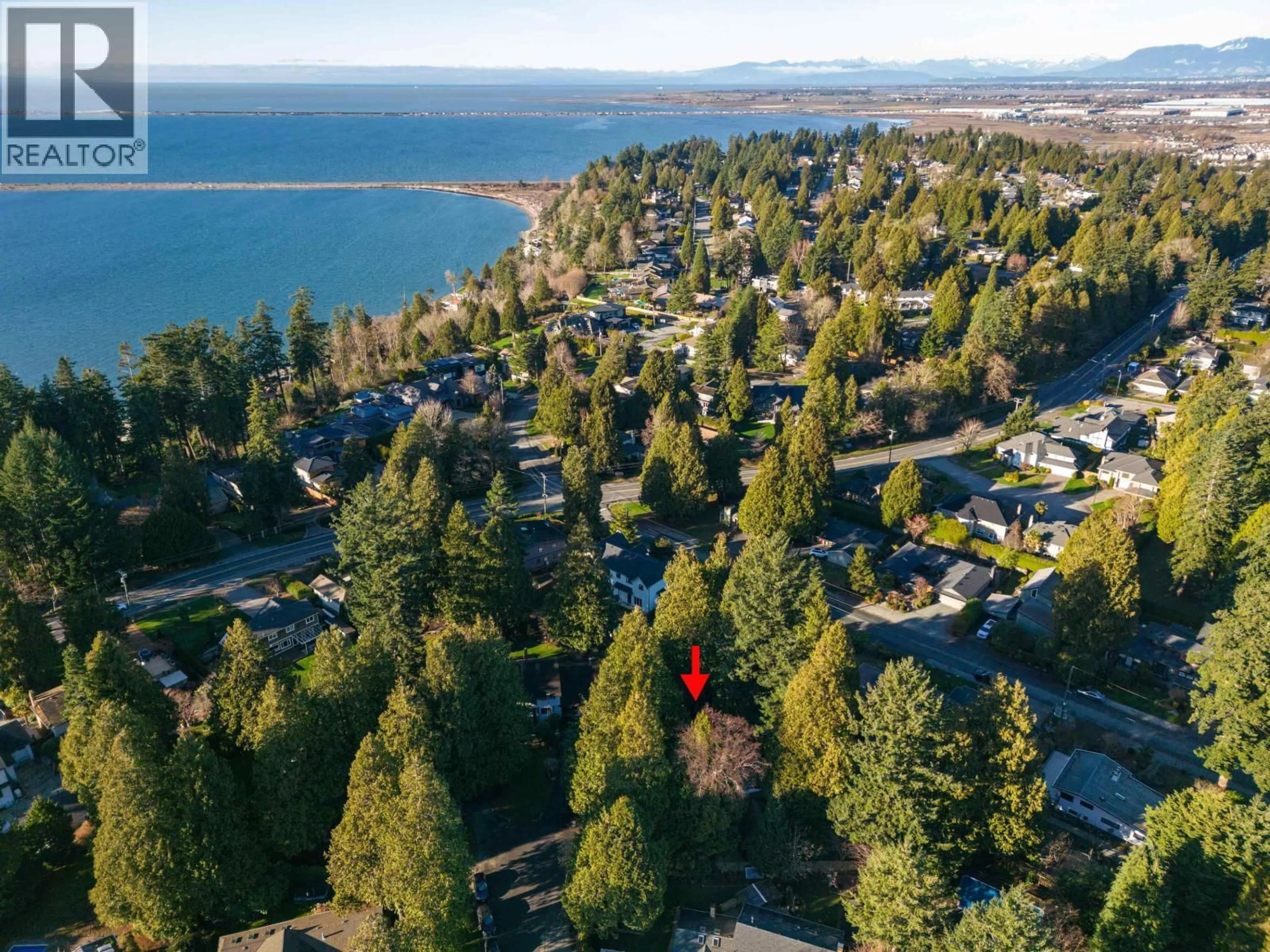 A pic from outside/outdoor area/front of a property/back of a property/a pic from drone, water/lake/river/ocean view for 4857 DOGWOOD DRIVE, Delta British Columbia V4M1M3