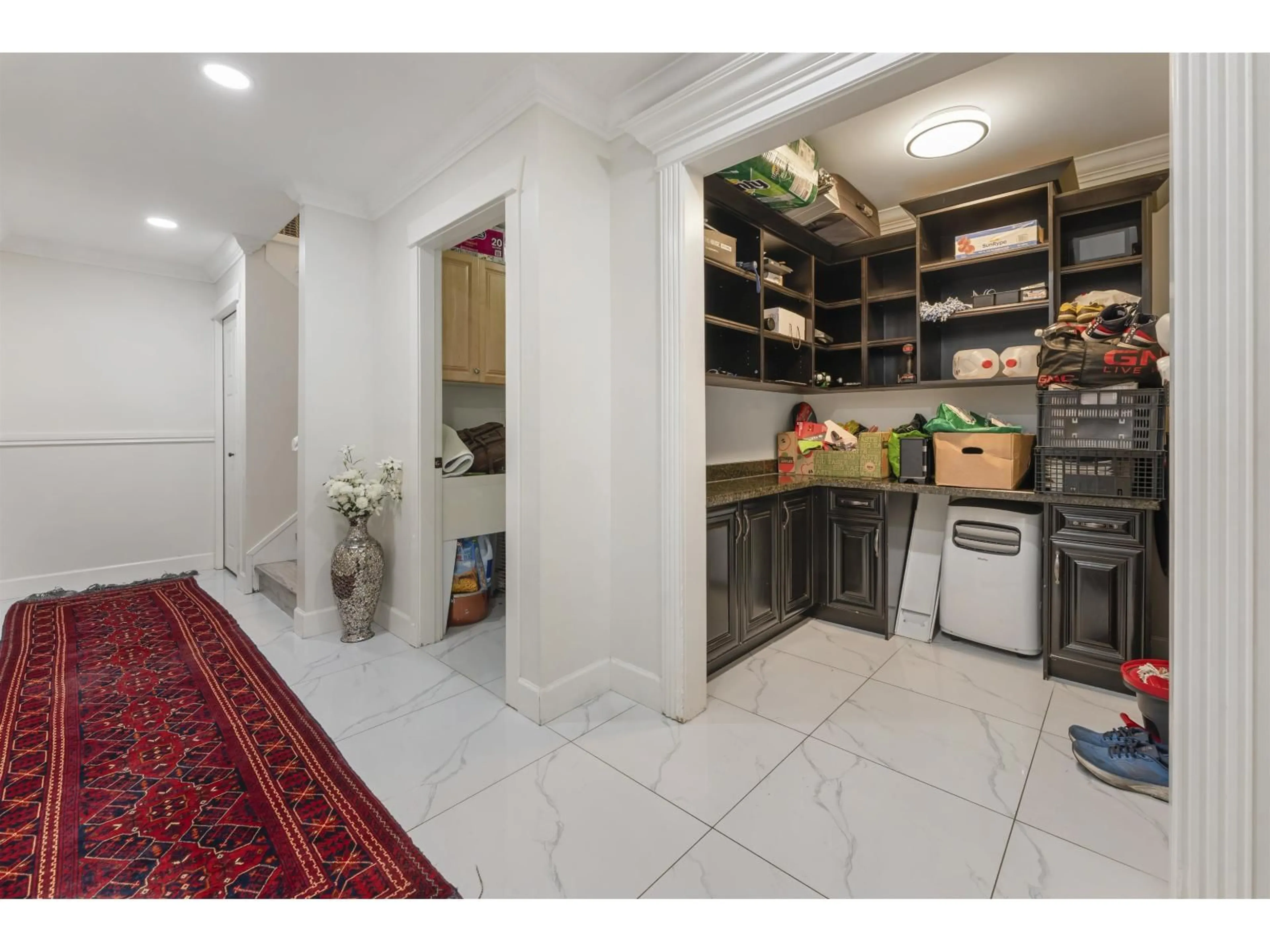 Unknown for 6516 142A STREET, Surrey British Columbia V3W1T4