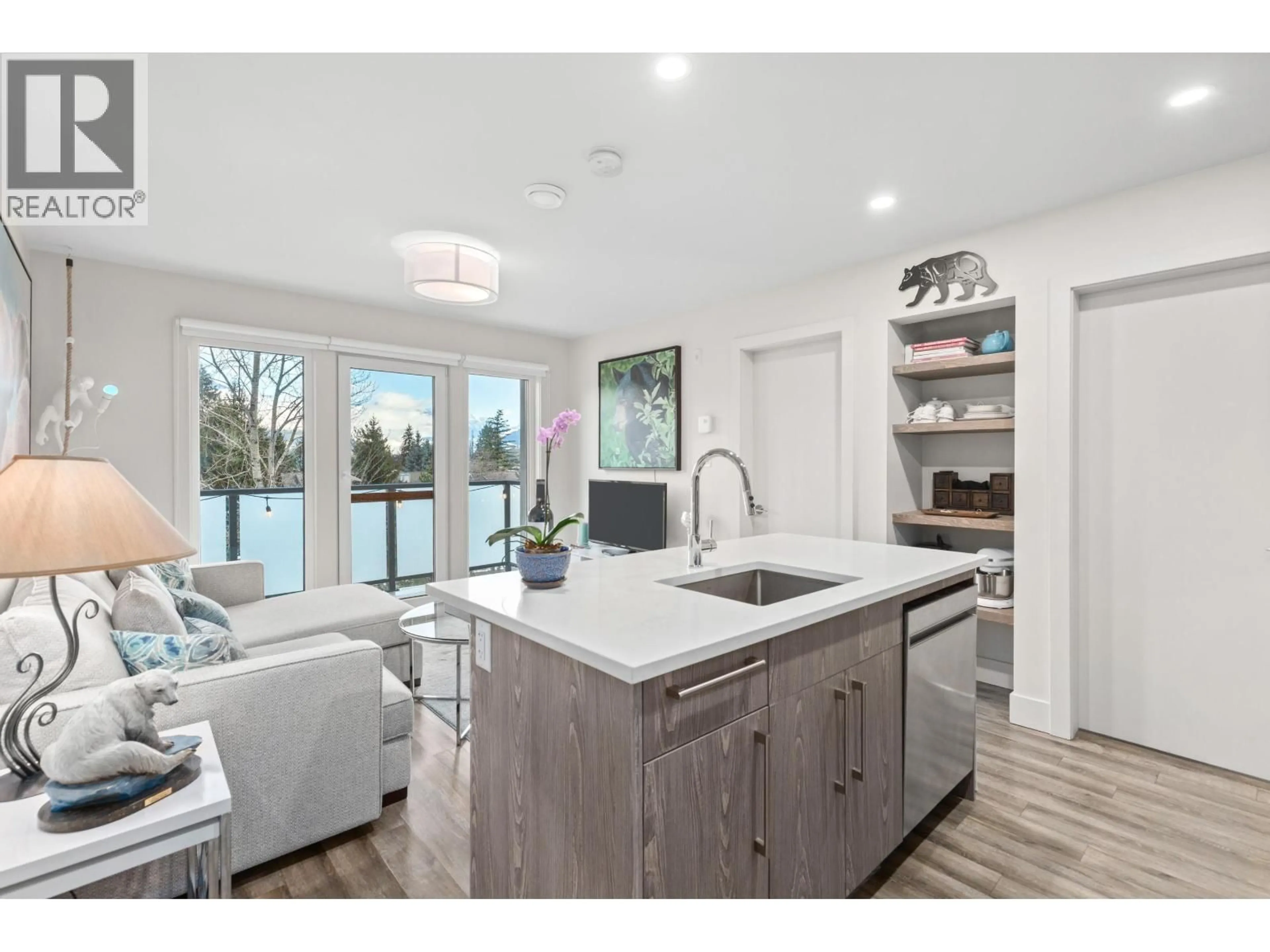 Open concept kitchen, unknown for 313 - 7350 CRABAPPLE COURT, Pemberton British Columbia V0N2L1