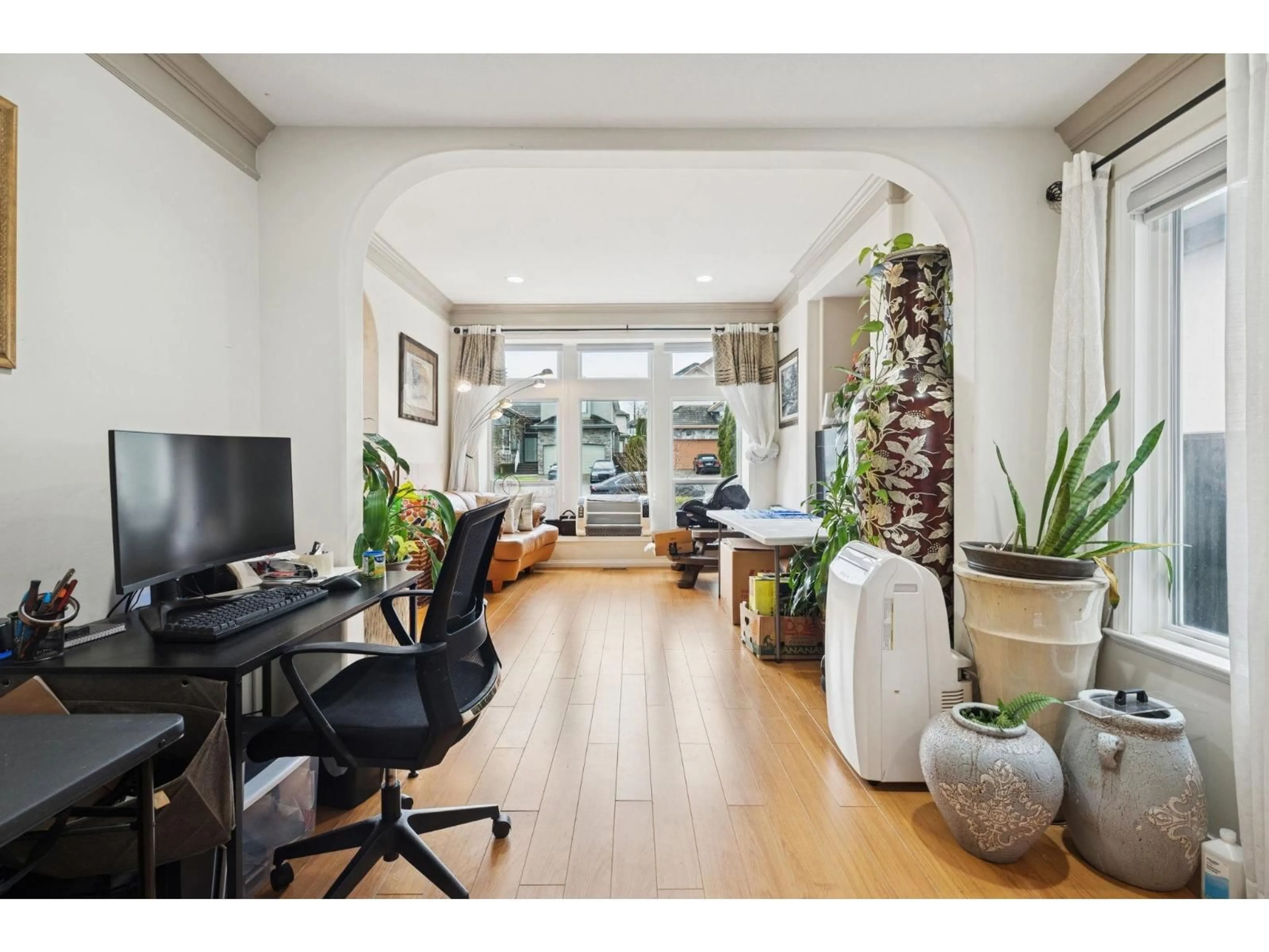 Unknown for 6740 150A STREET, Surrey British Columbia V3S9G6