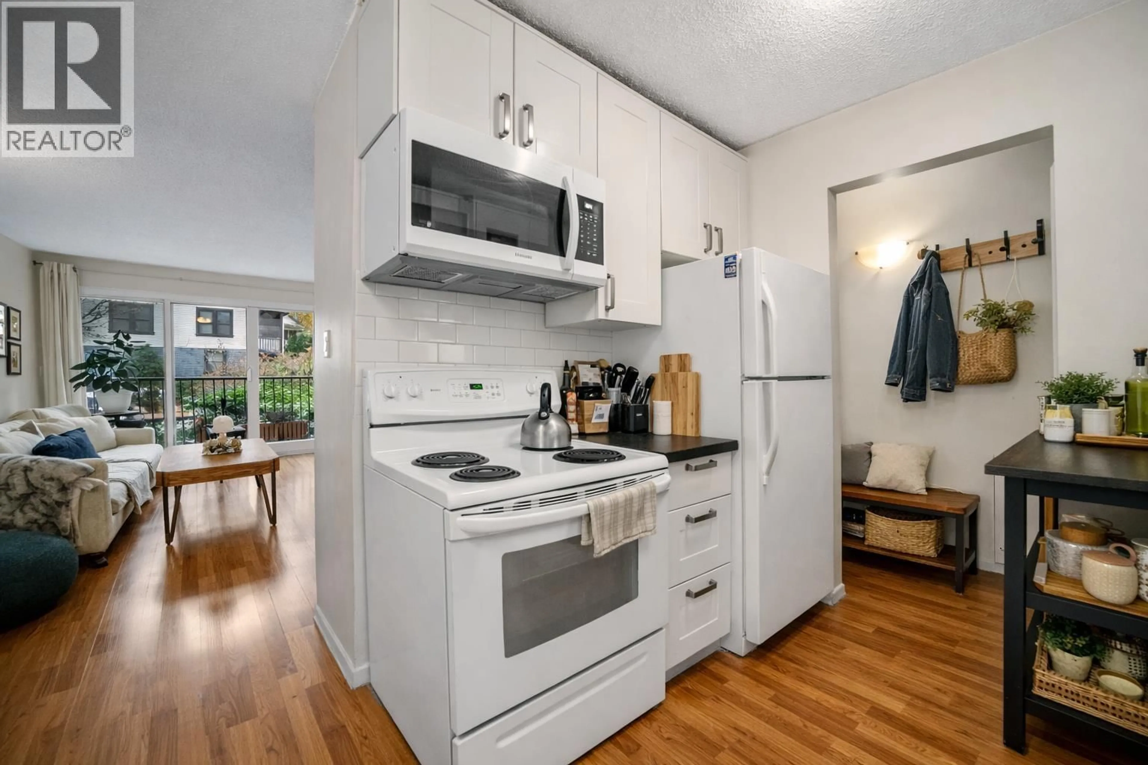 Standard kitchen, unknown for 229 - 2033 TRIUMPH STREET, Vancouver British Columbia V5L4X3